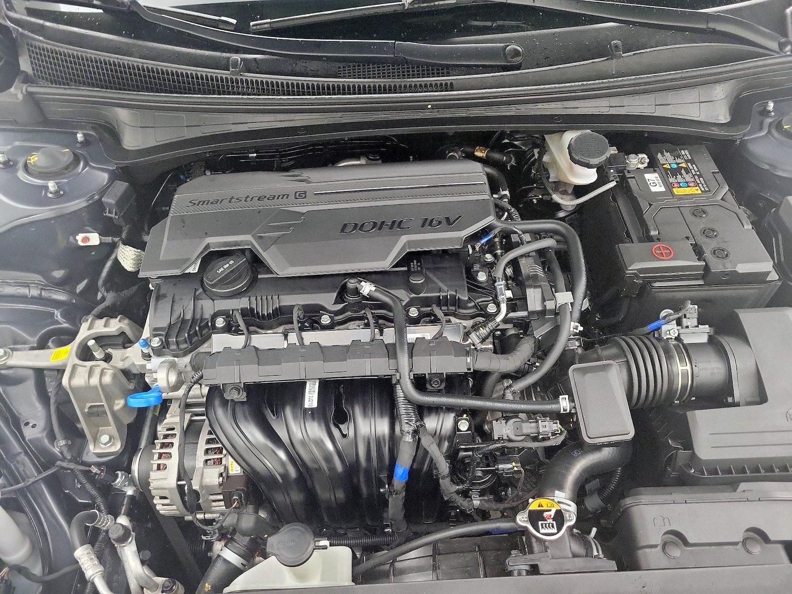2025 Hyundai Elantra SE - Photo 22