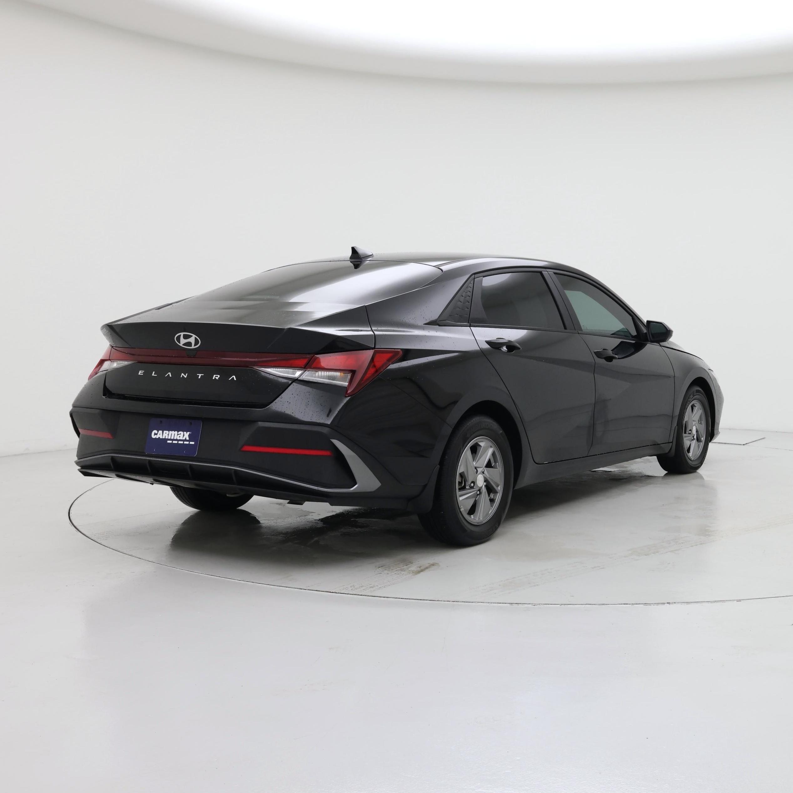 Thumbnail: 2025 Hyundai Elantra - 8