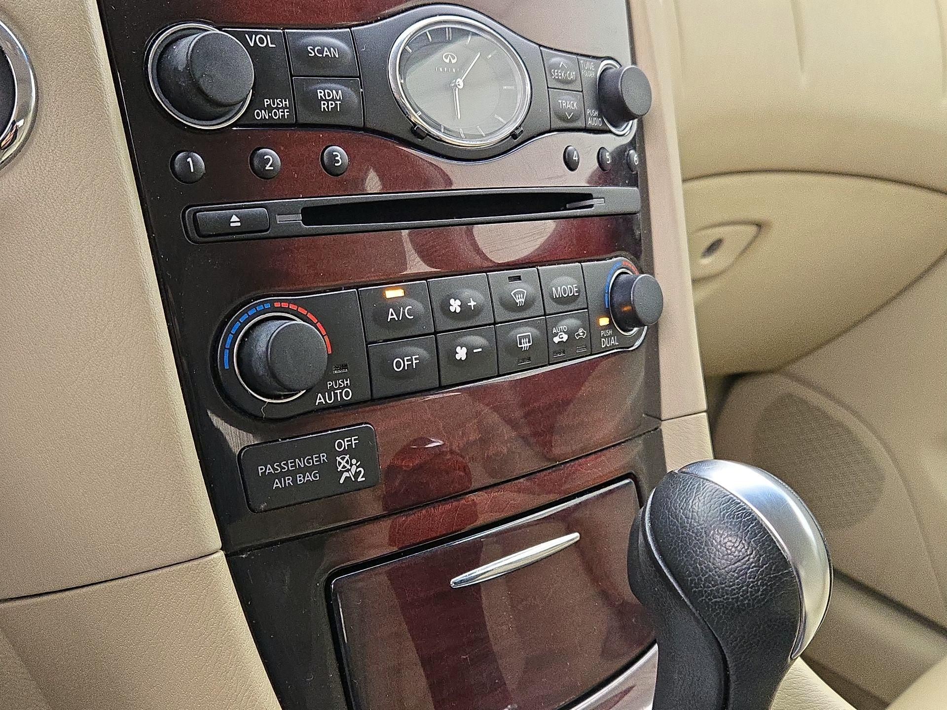 Thumbnail: 2017 INFINITI QX50 - 16