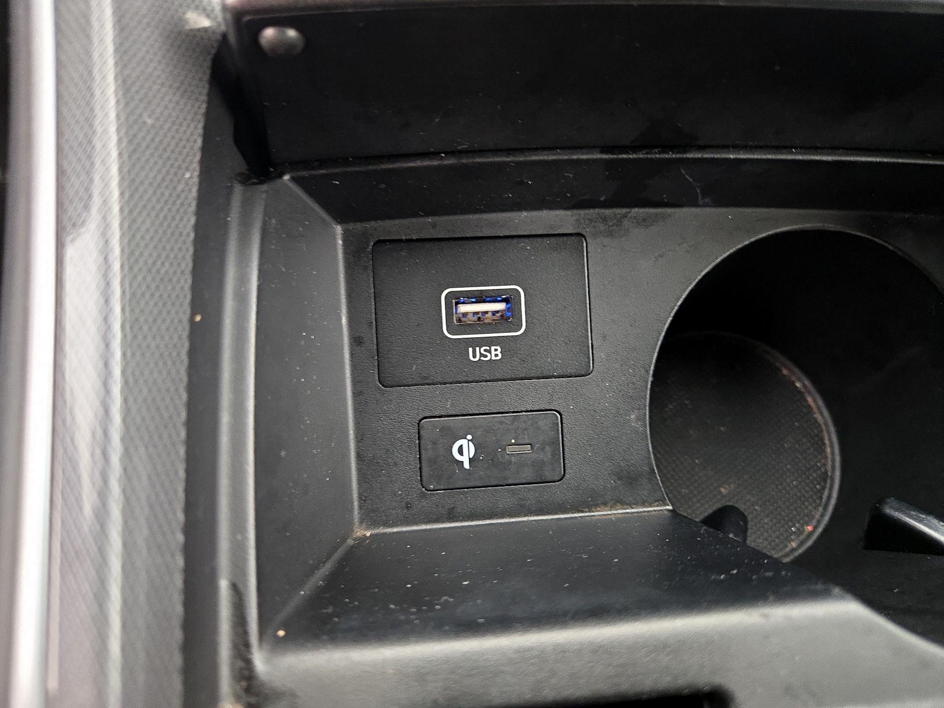 Thumbnail: 2022 Hyundai Santa Fe - 19