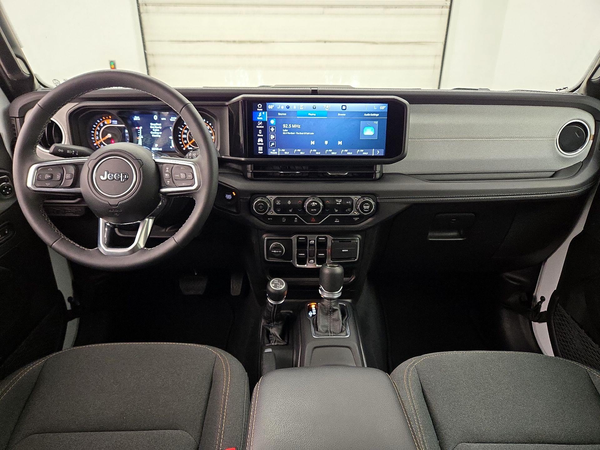 Thumbnail: 2025 Jeep Wrangler - 9