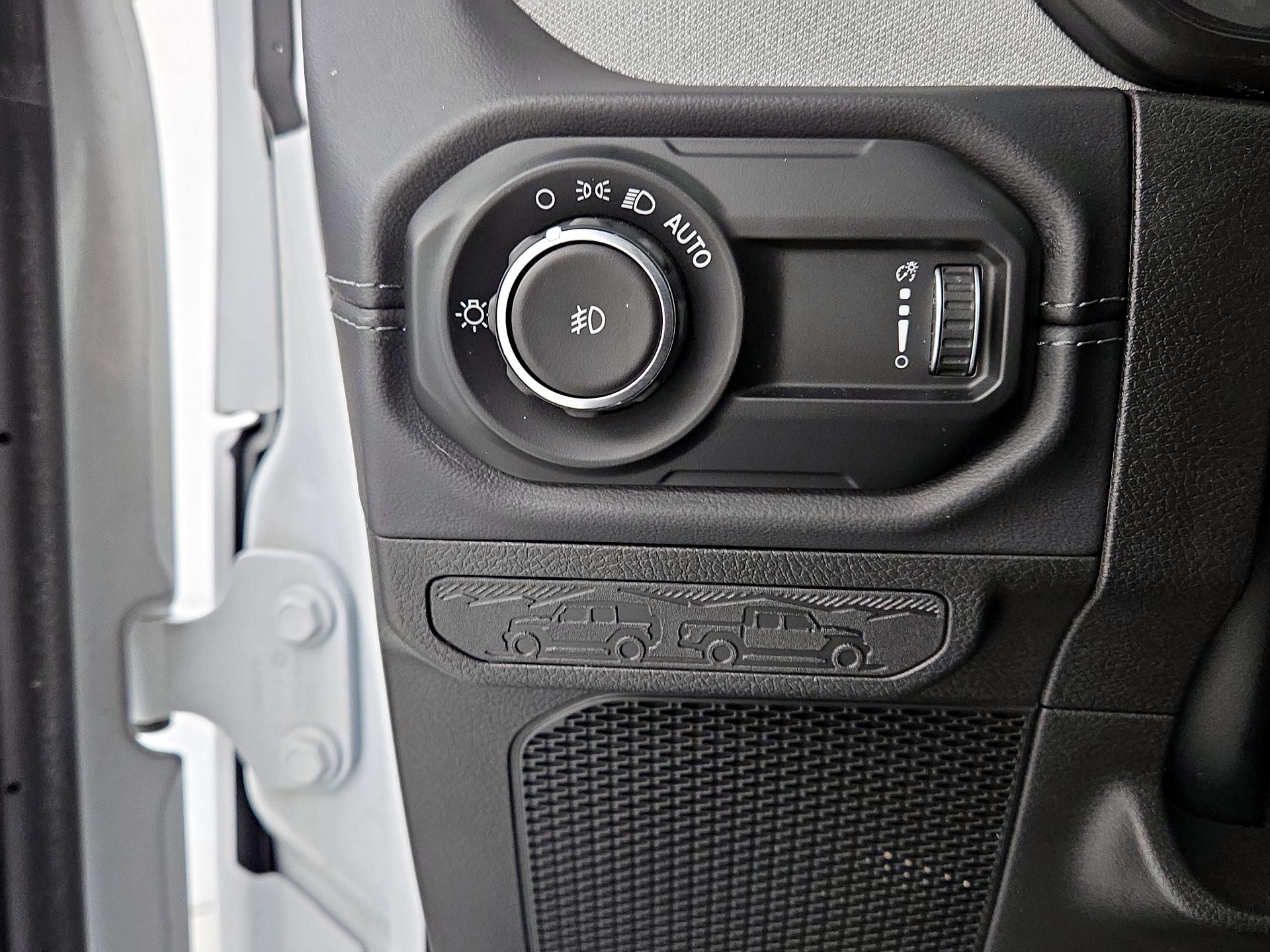 Thumbnail: 2025 Jeep Wrangler - 13