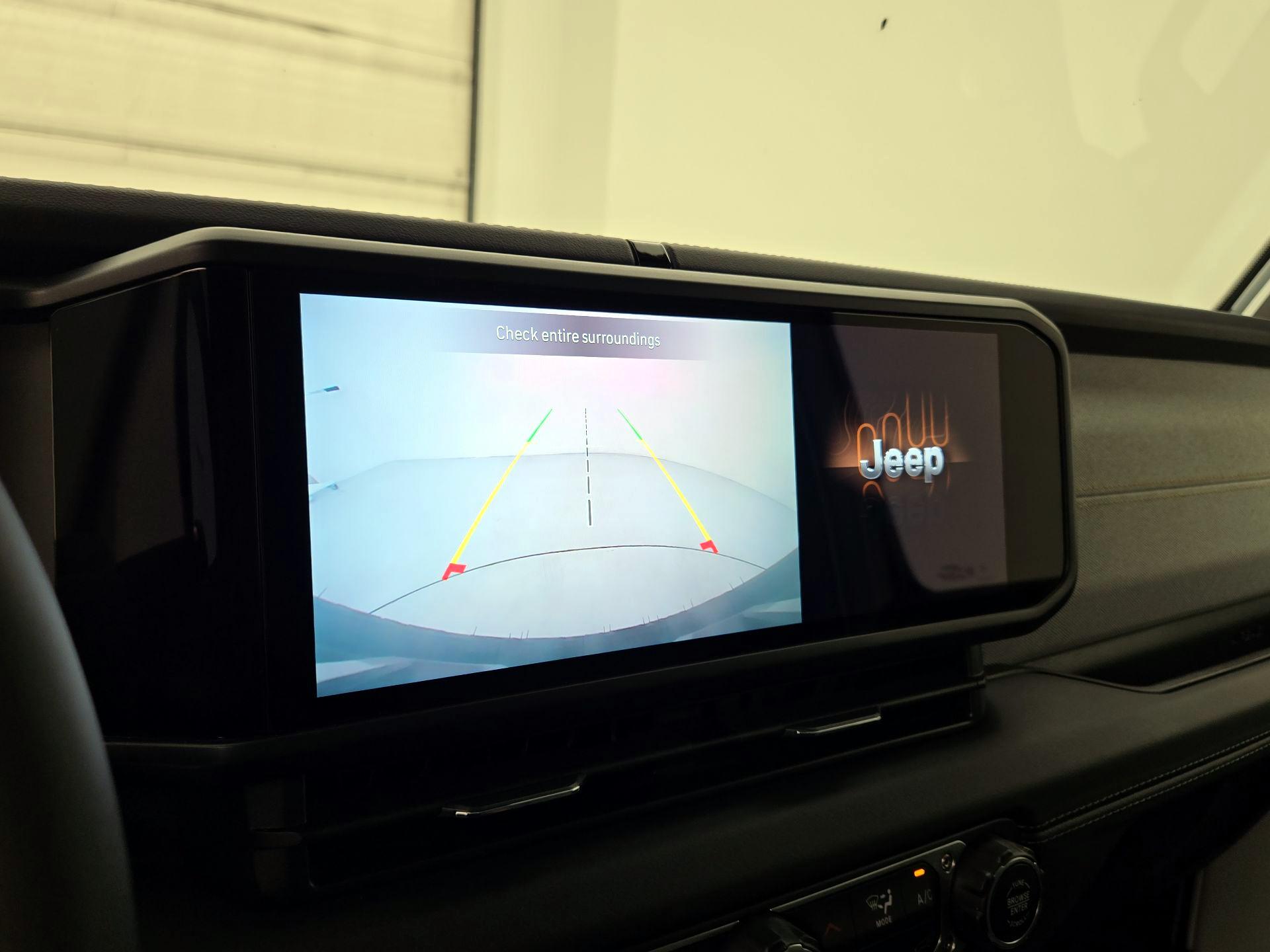 Thumbnail: 2025 Jeep Wrangler - 14