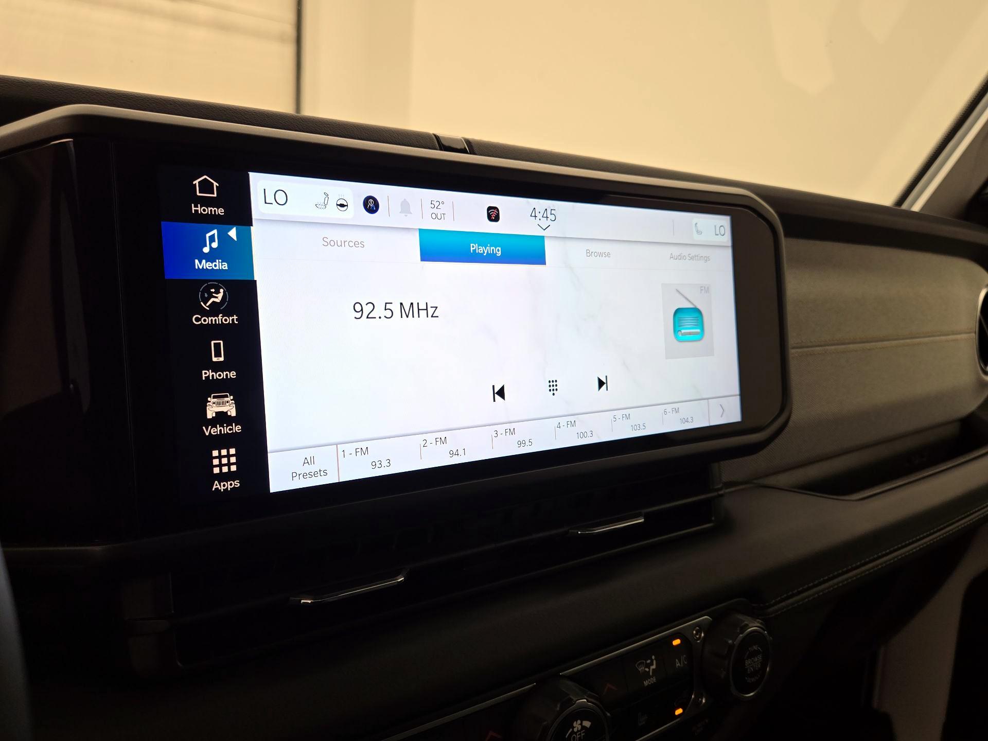 Thumbnail: 2025 Jeep Wrangler - 15