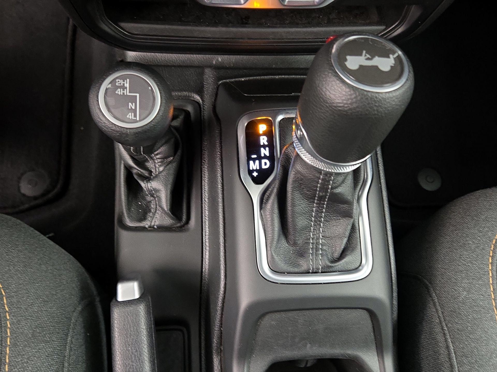 Thumbnail: 2025 Jeep Wrangler - 17