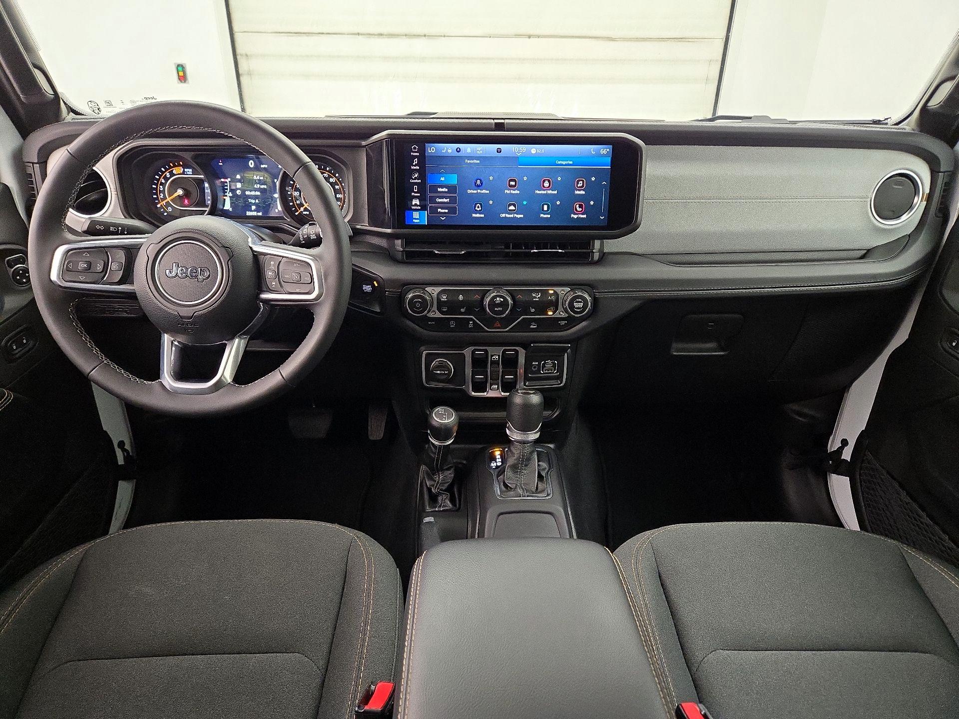 Thumbnail: 2025 Jeep Wrangler - 9