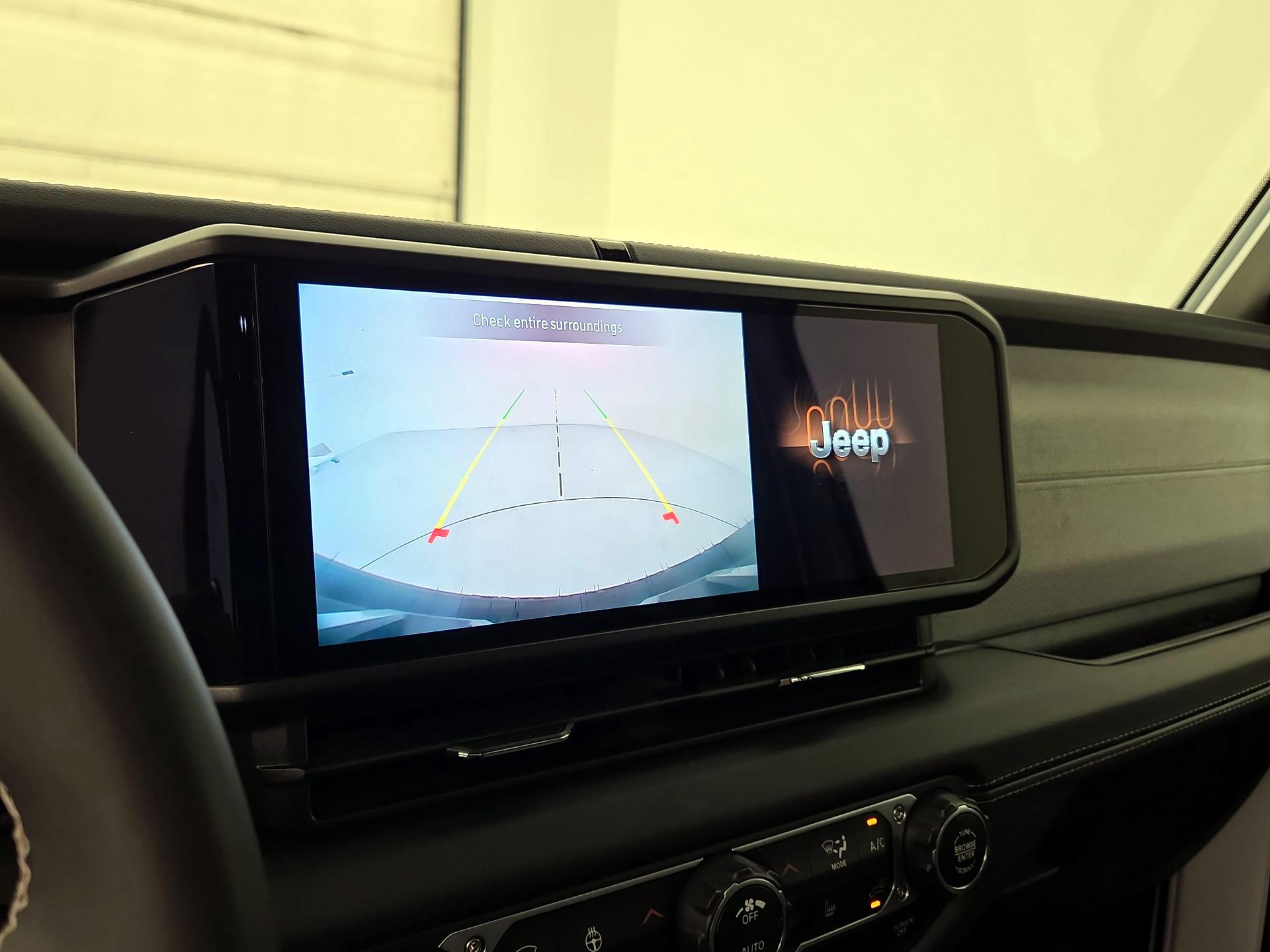 Thumbnail: 2025 Jeep Wrangler - 14