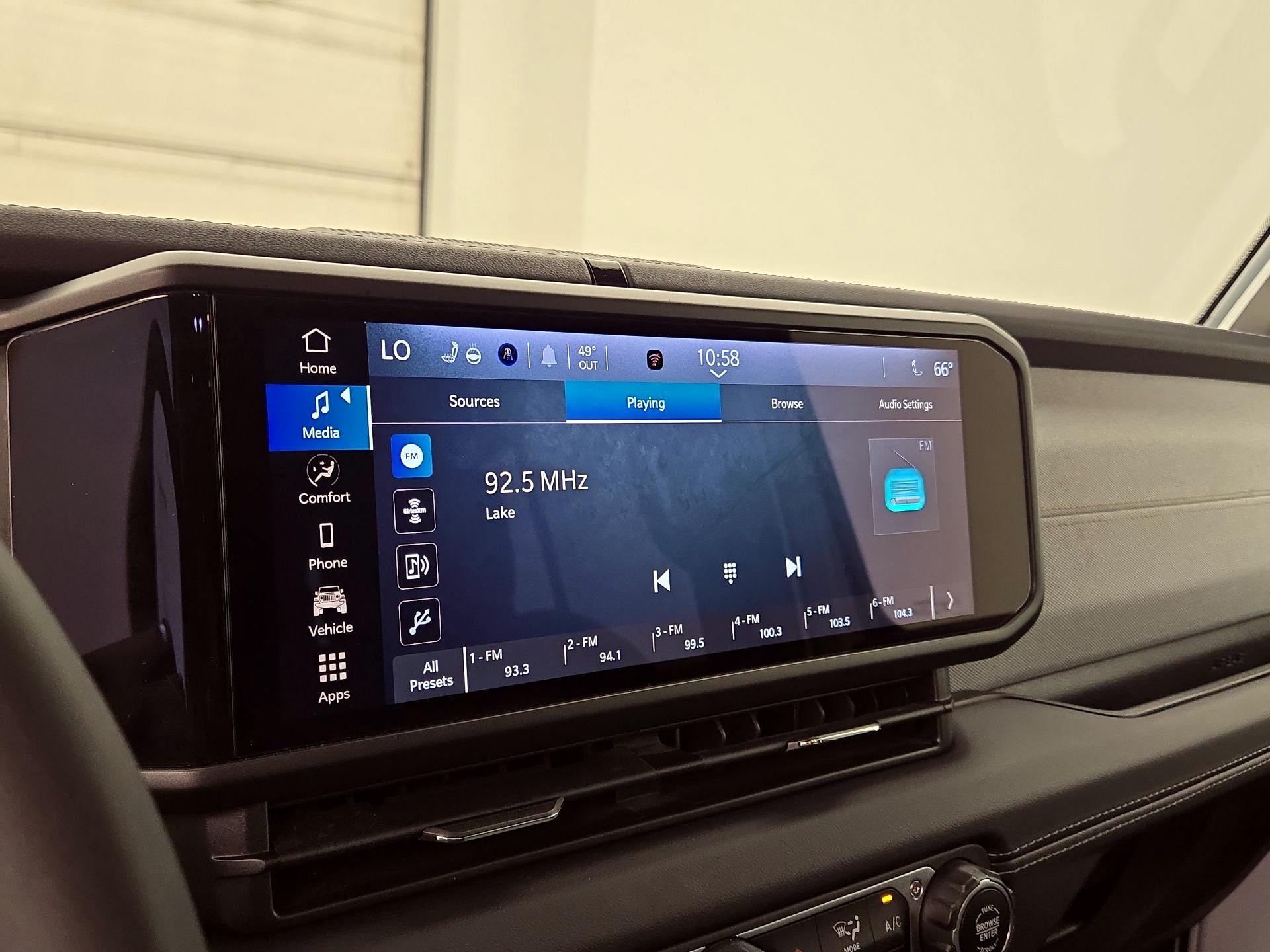 Thumbnail: 2025 Jeep Wrangler - 15