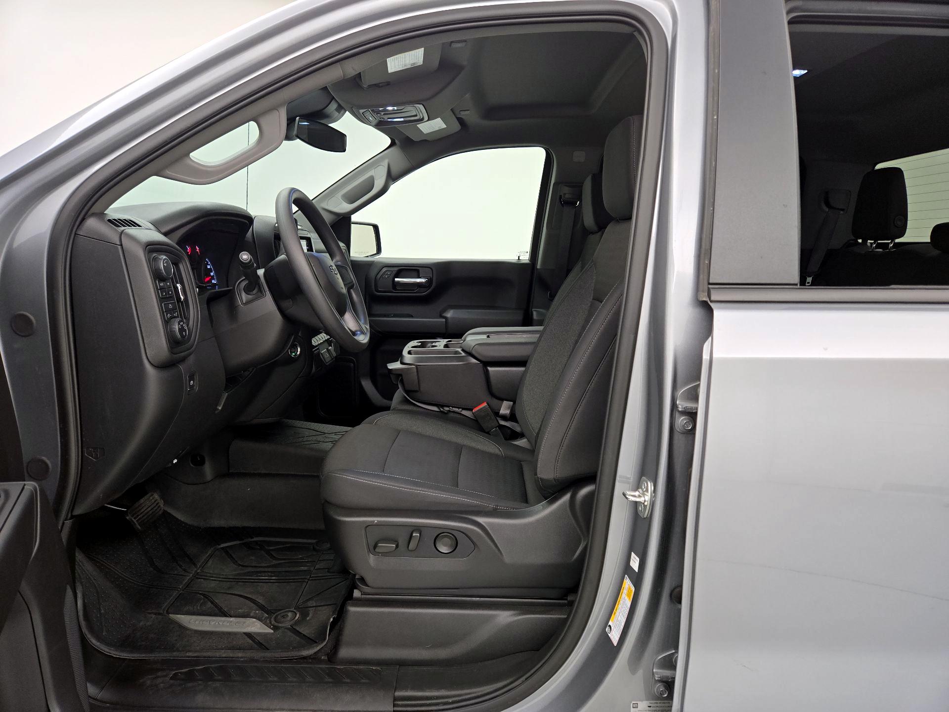 Thumbnail: 2026 Chevrolet Silverado 1500 - 11