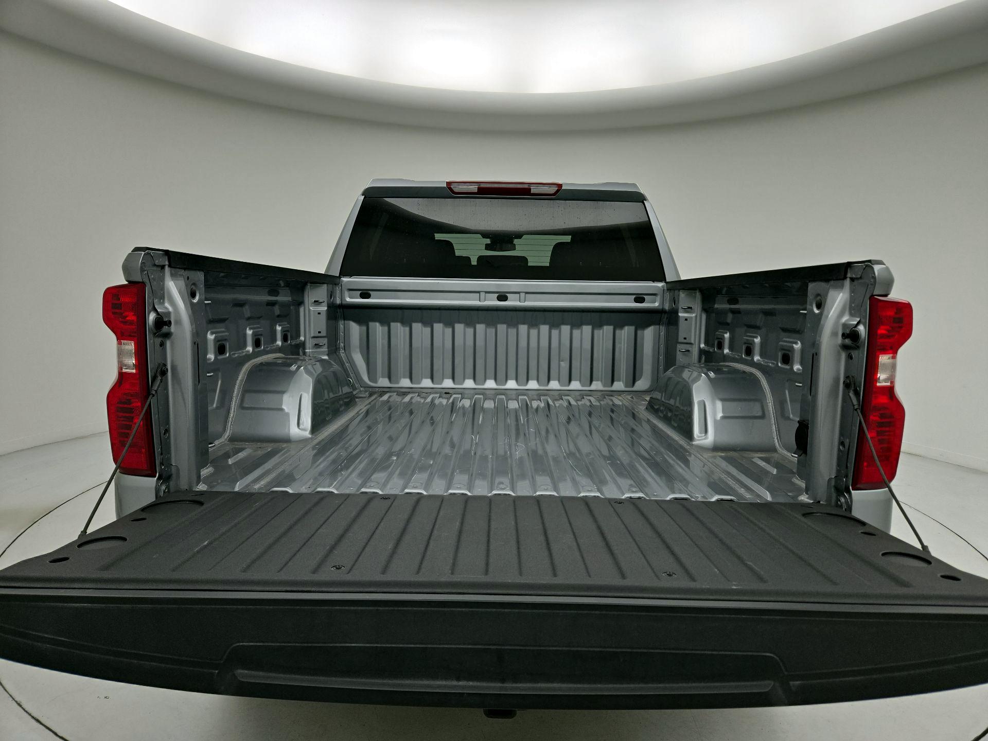 Thumbnail: 2026 Chevrolet Silverado 1500 - 20