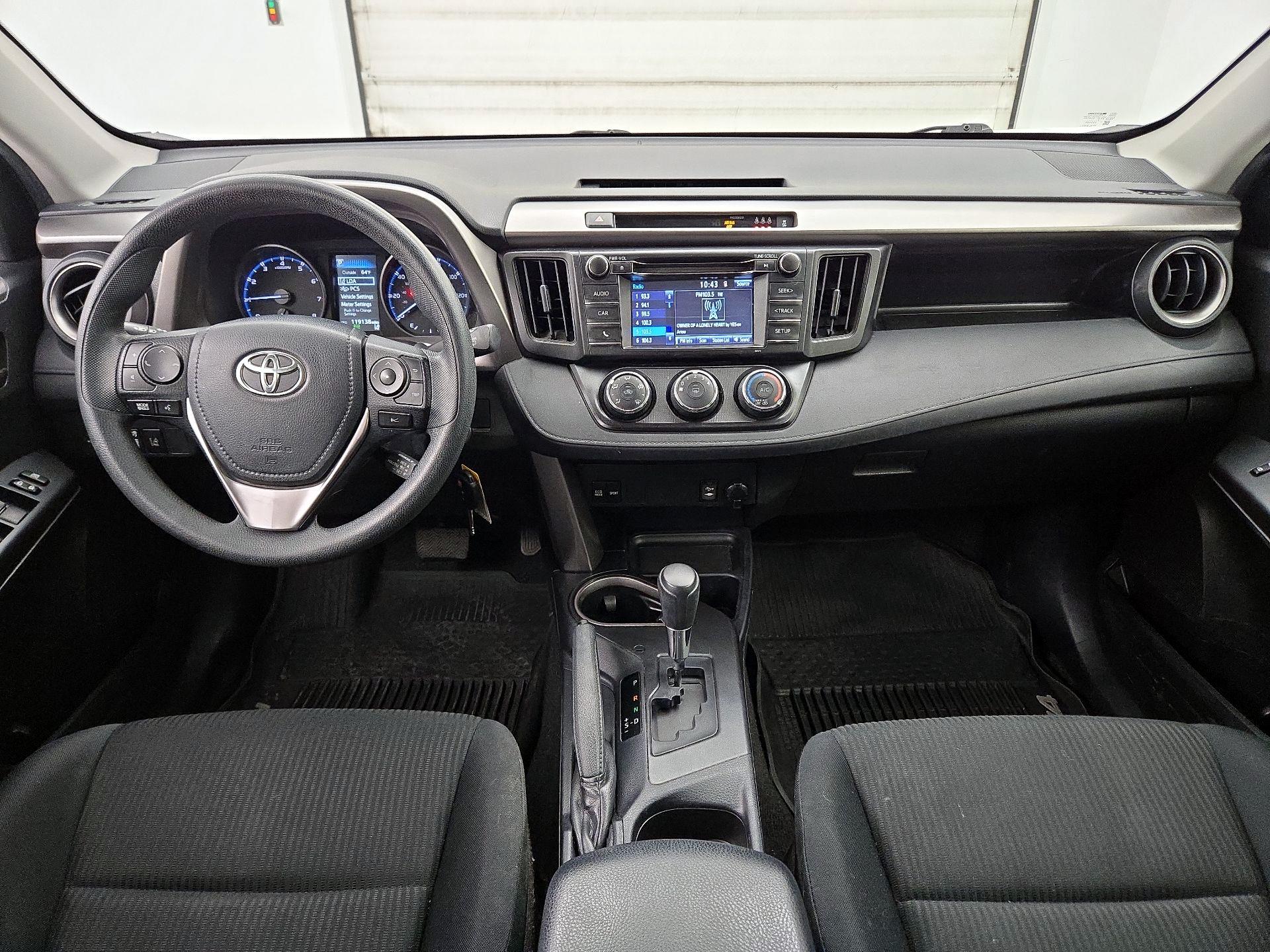 Thumbnail: 2017 Toyota RAV4 - 9