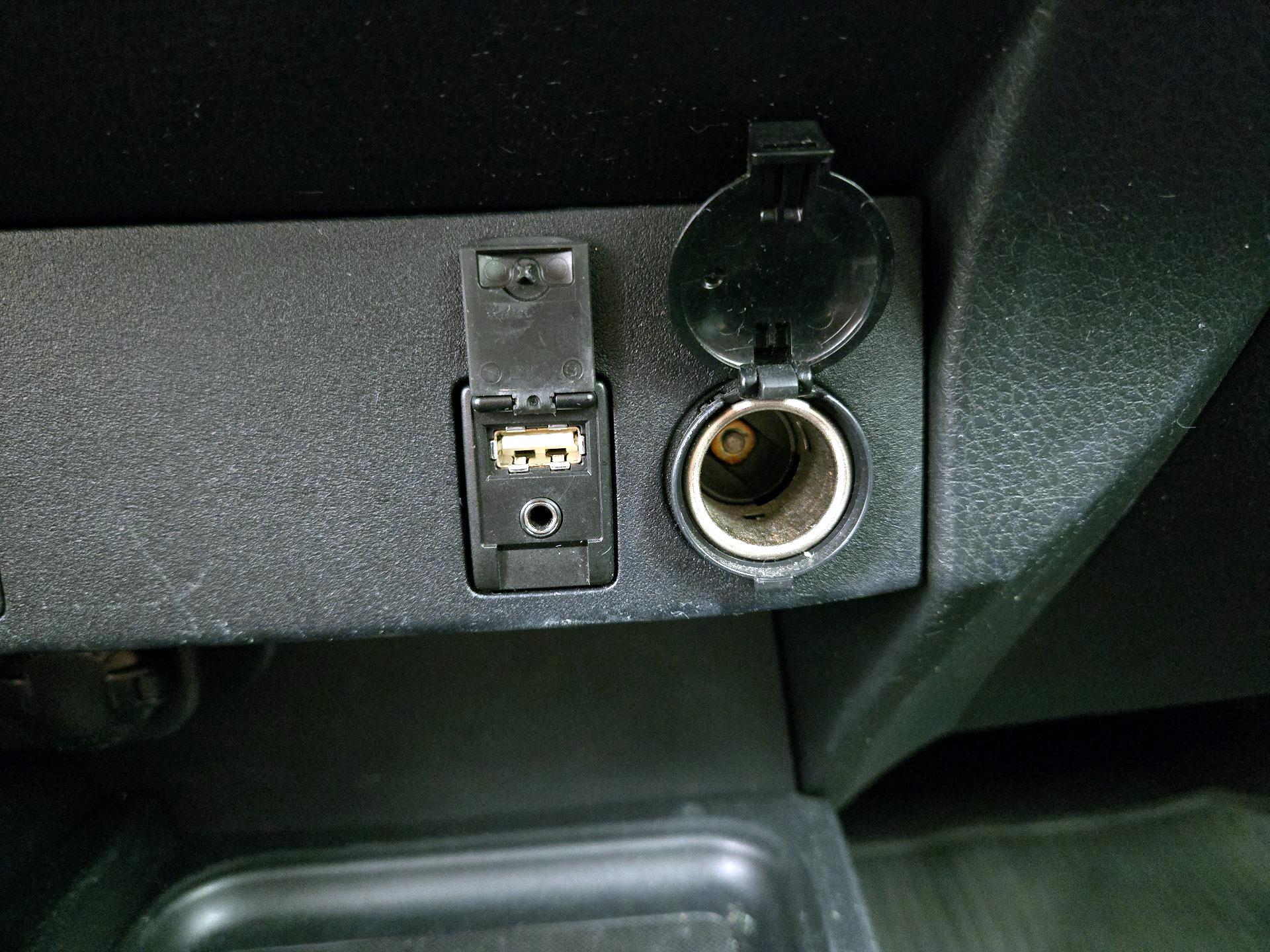 Thumbnail: 2017 Toyota RAV4 - 18