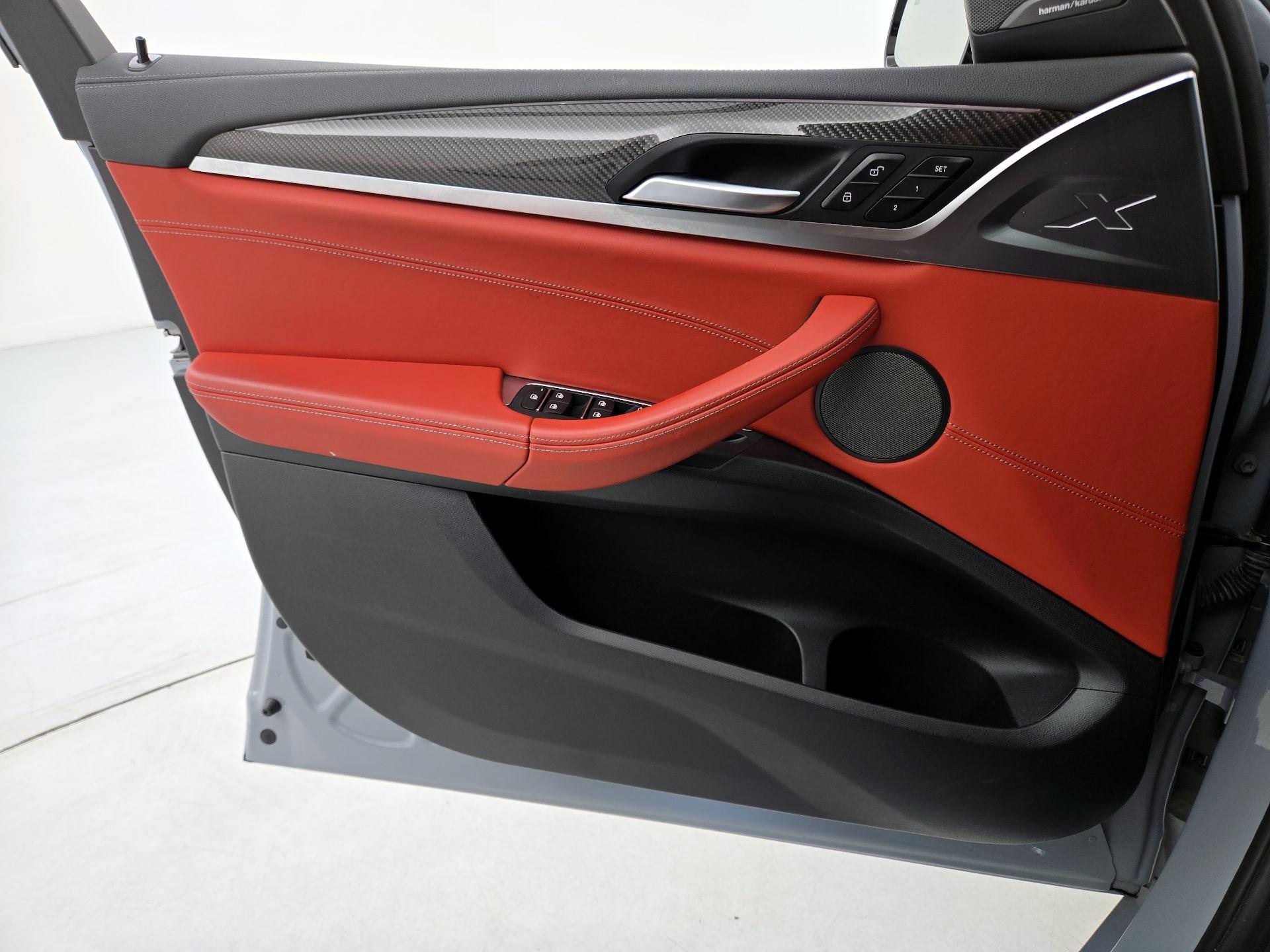 Thumbnail: 2022 BMW X4 - 12