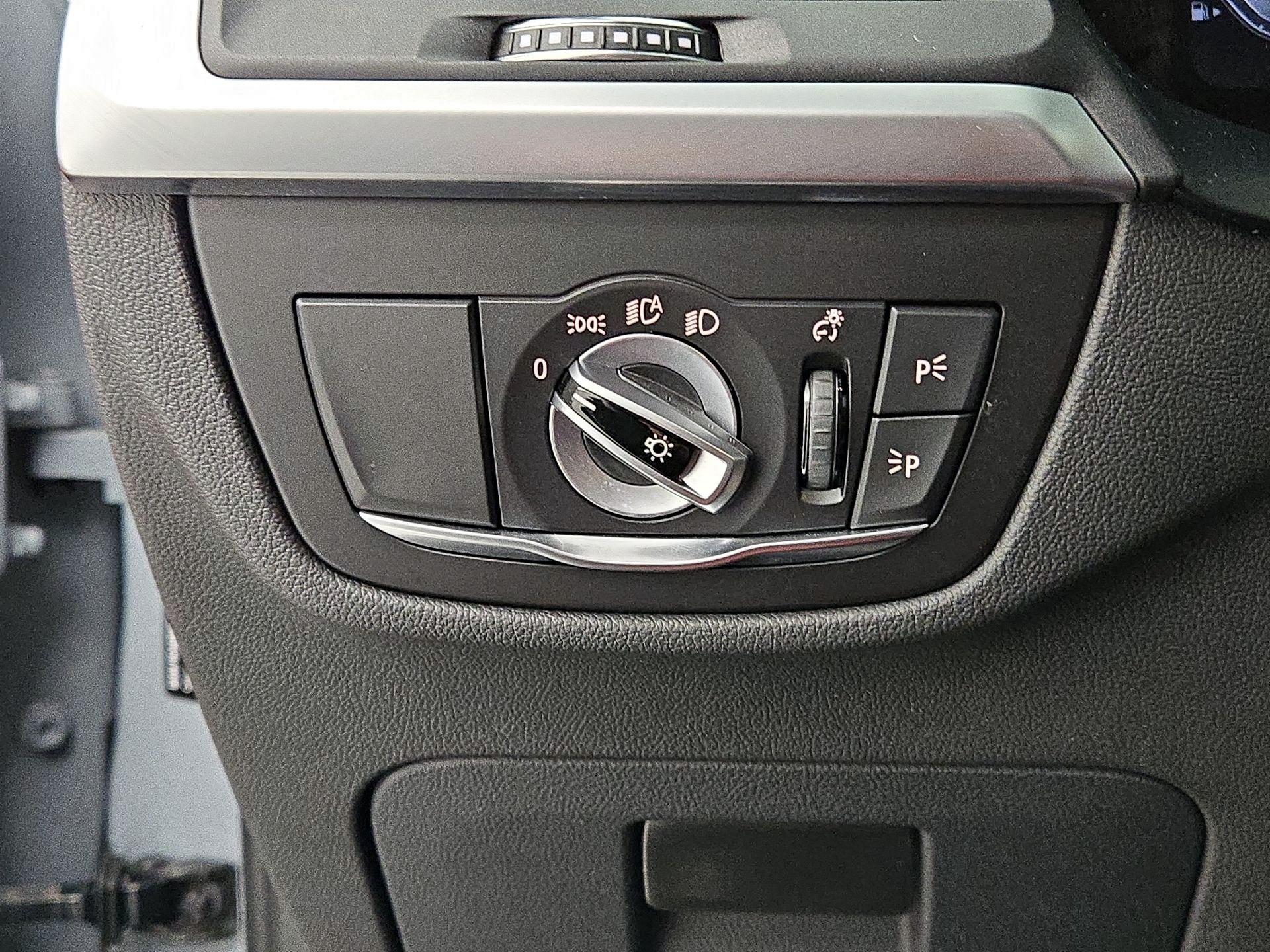 Thumbnail: 2022 BMW X4 - 13