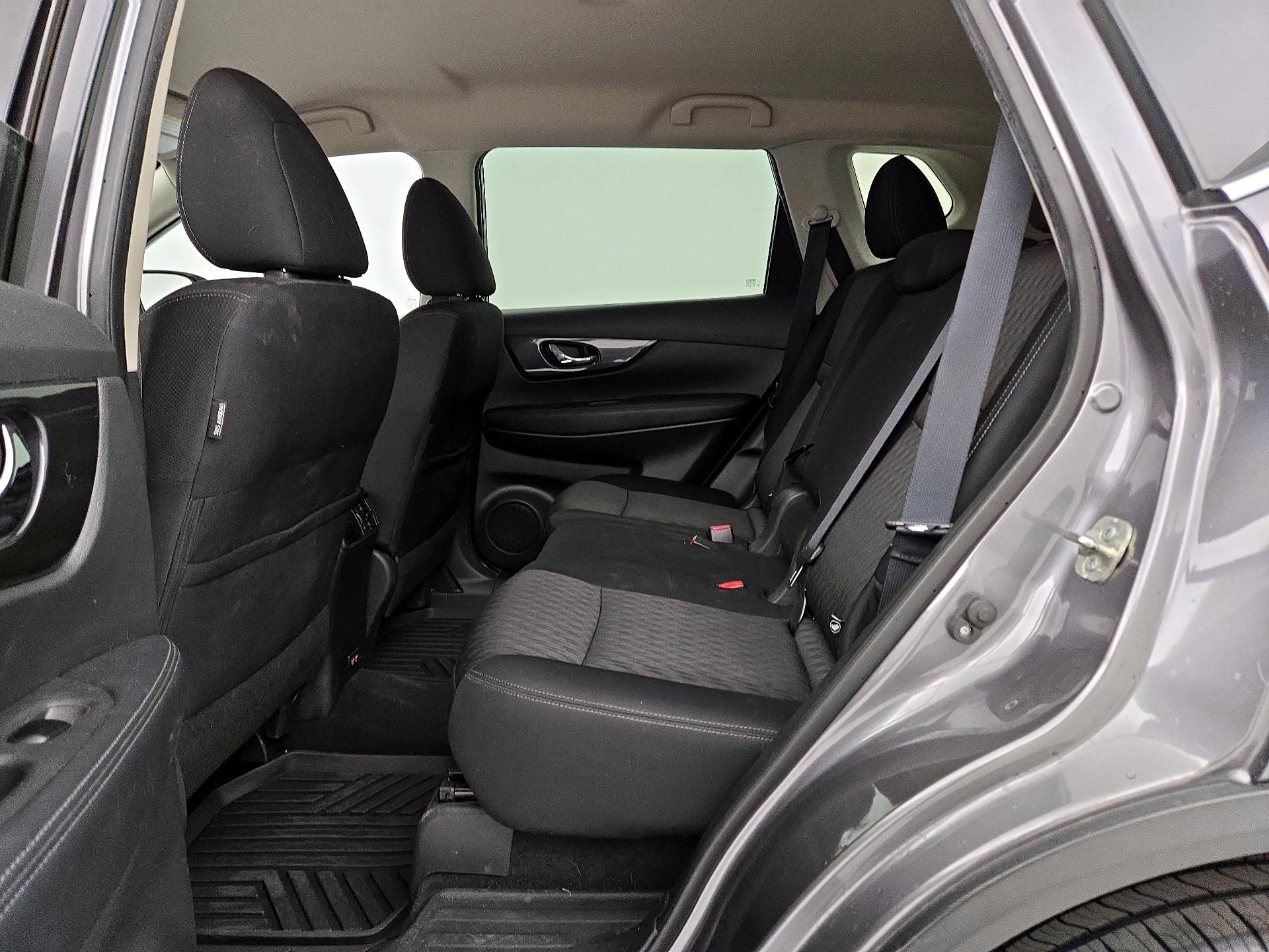 Thumbnail: 2020 Nissan Rogue - 19