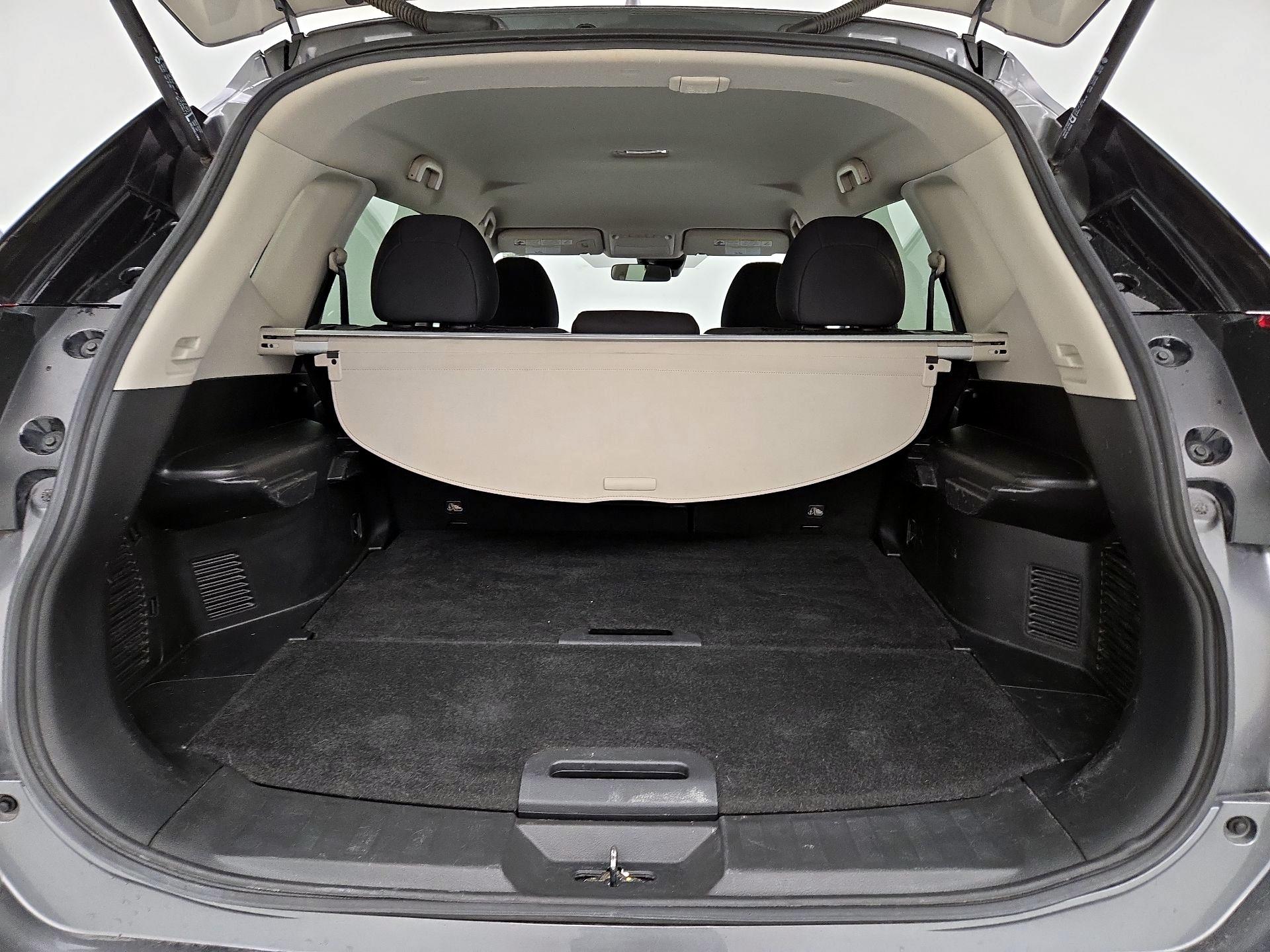 Thumbnail: 2020 Nissan Rogue - 20