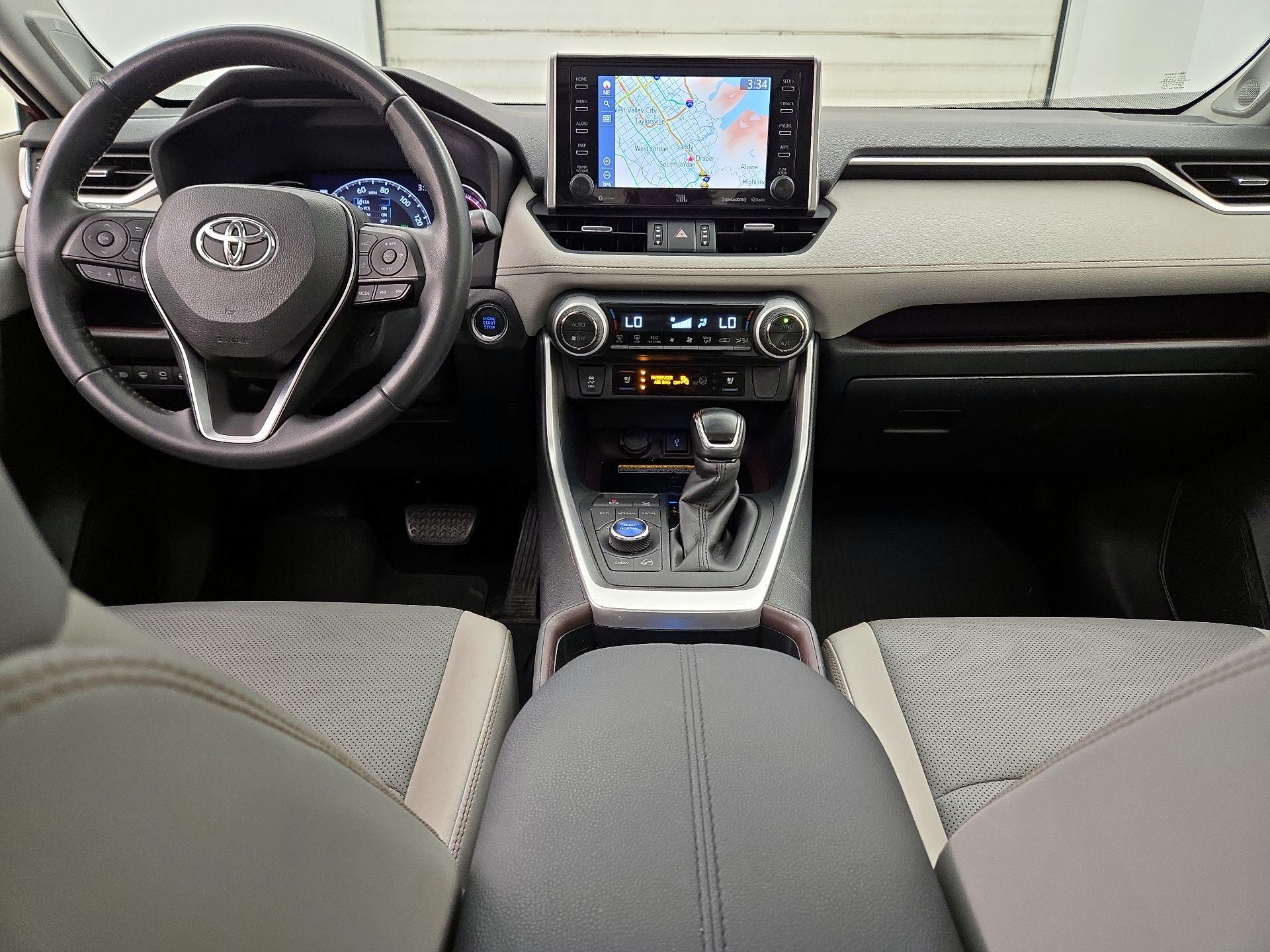 Thumbnail: 2021 Toyota RAV4 - 9