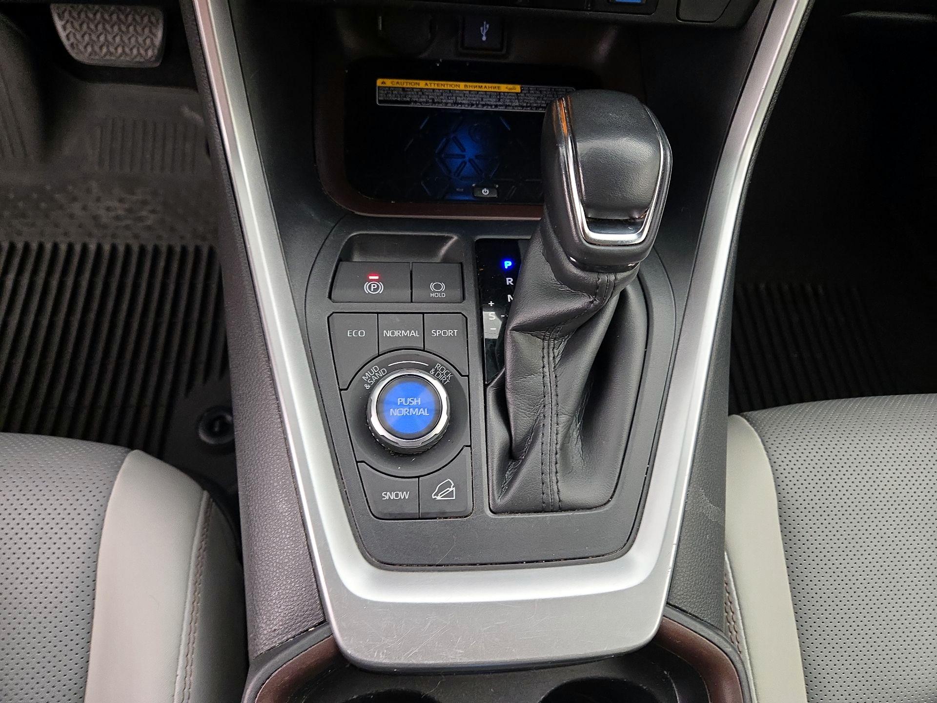 Thumbnail: 2021 Toyota RAV4 - 18