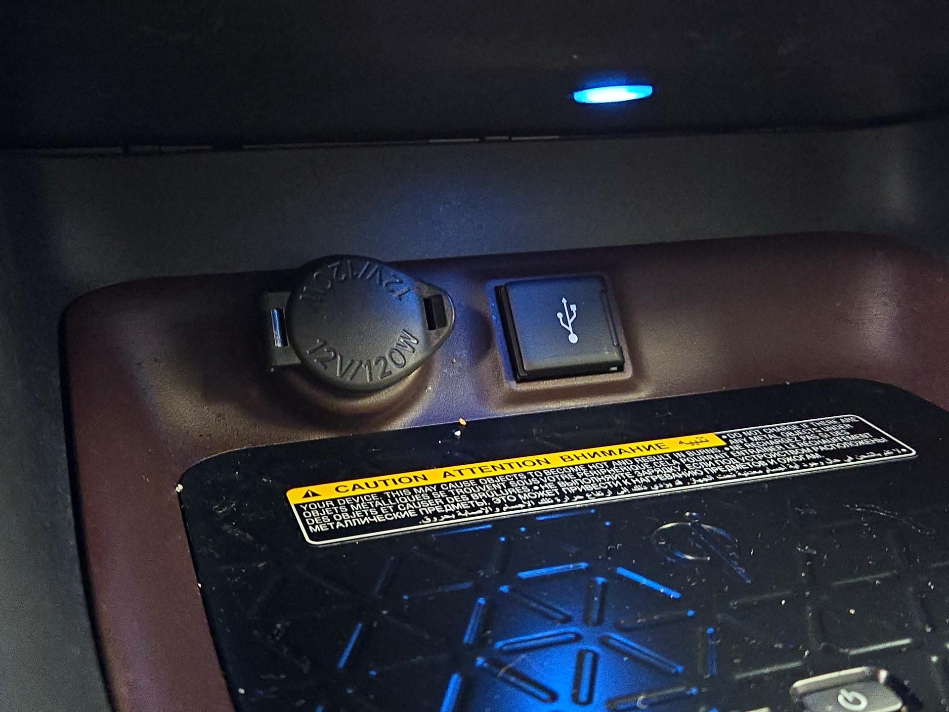 Thumbnail: 2021 Toyota RAV4 - 19