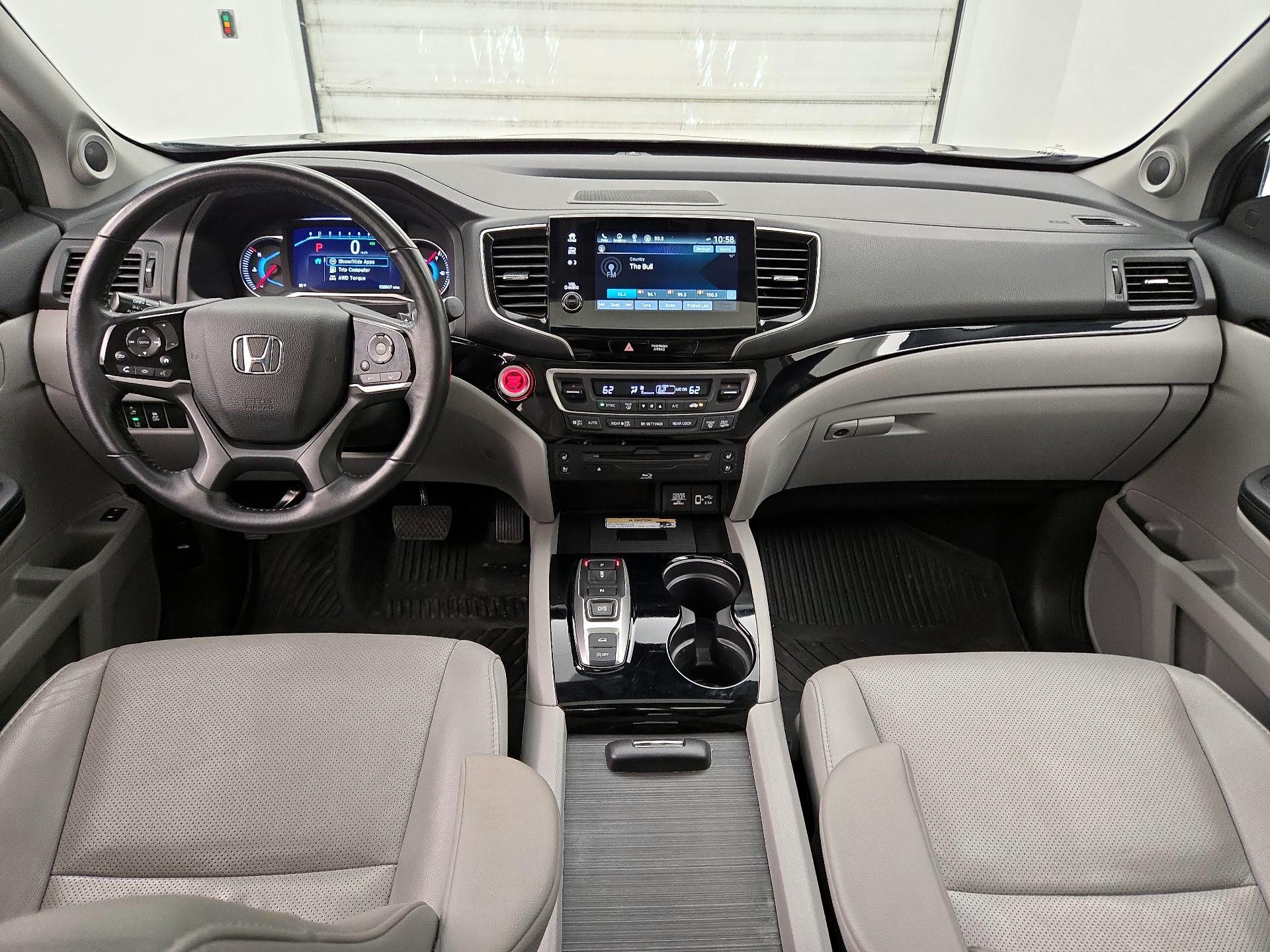 Thumbnail: 2019 Honda Pilot - 9