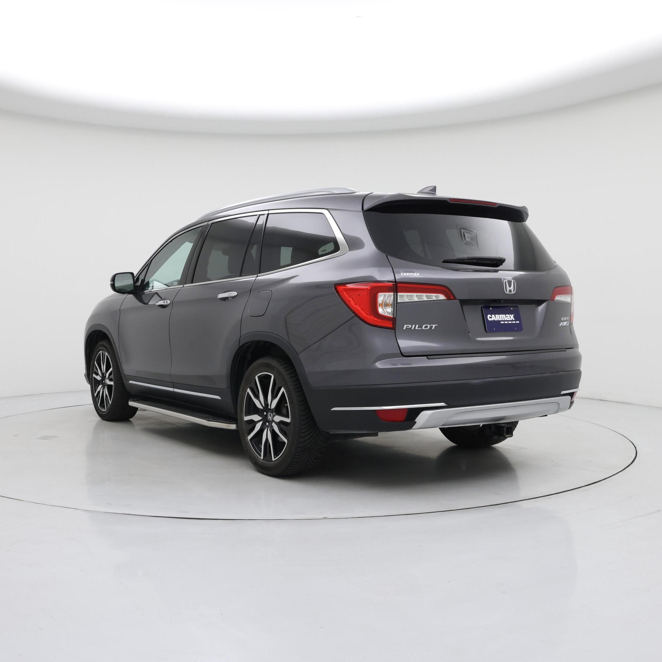 Thumbnail: 2019 Honda Pilot - 2