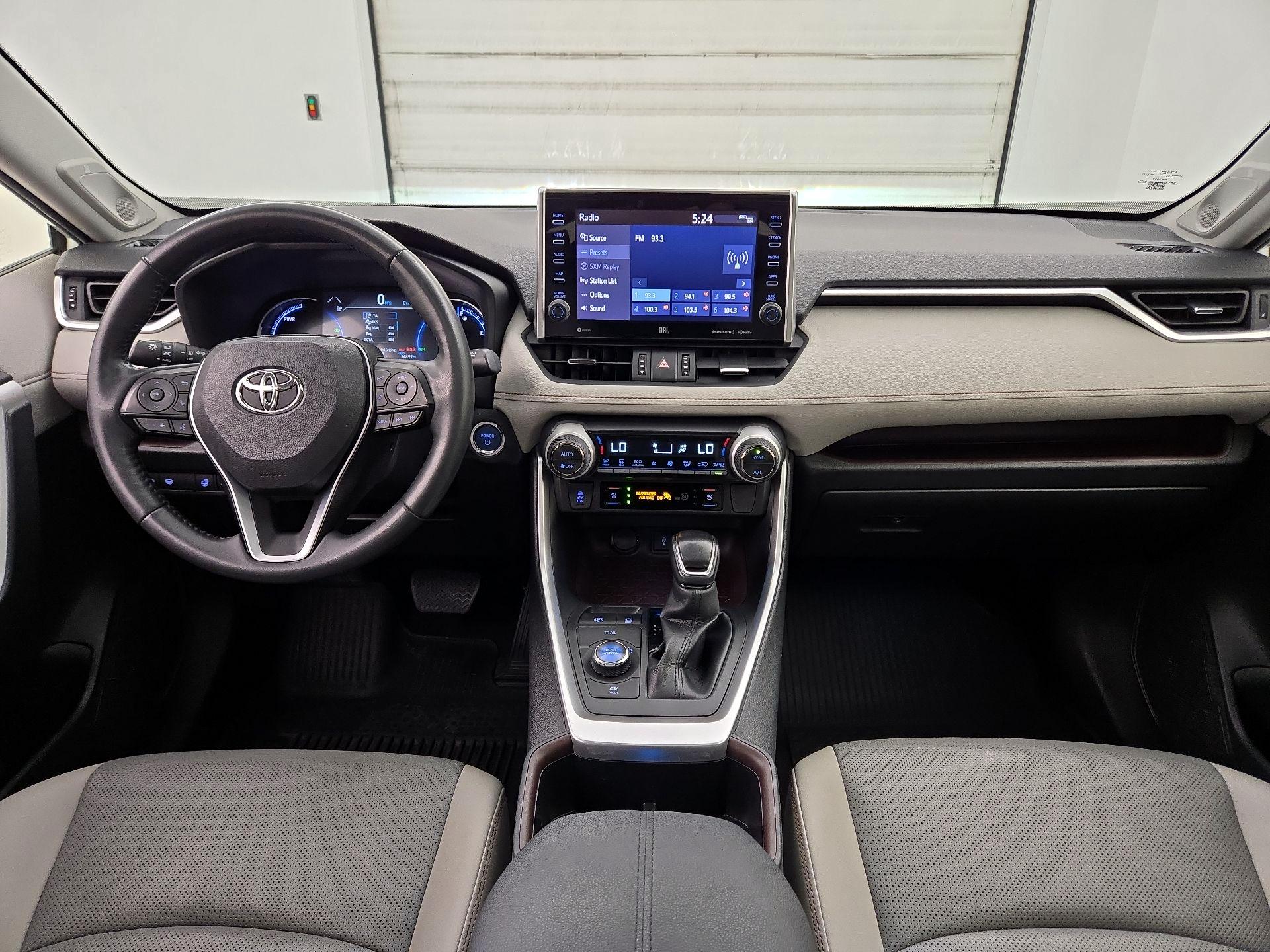 Thumbnail: 2022 Toyota RAV4 - 9