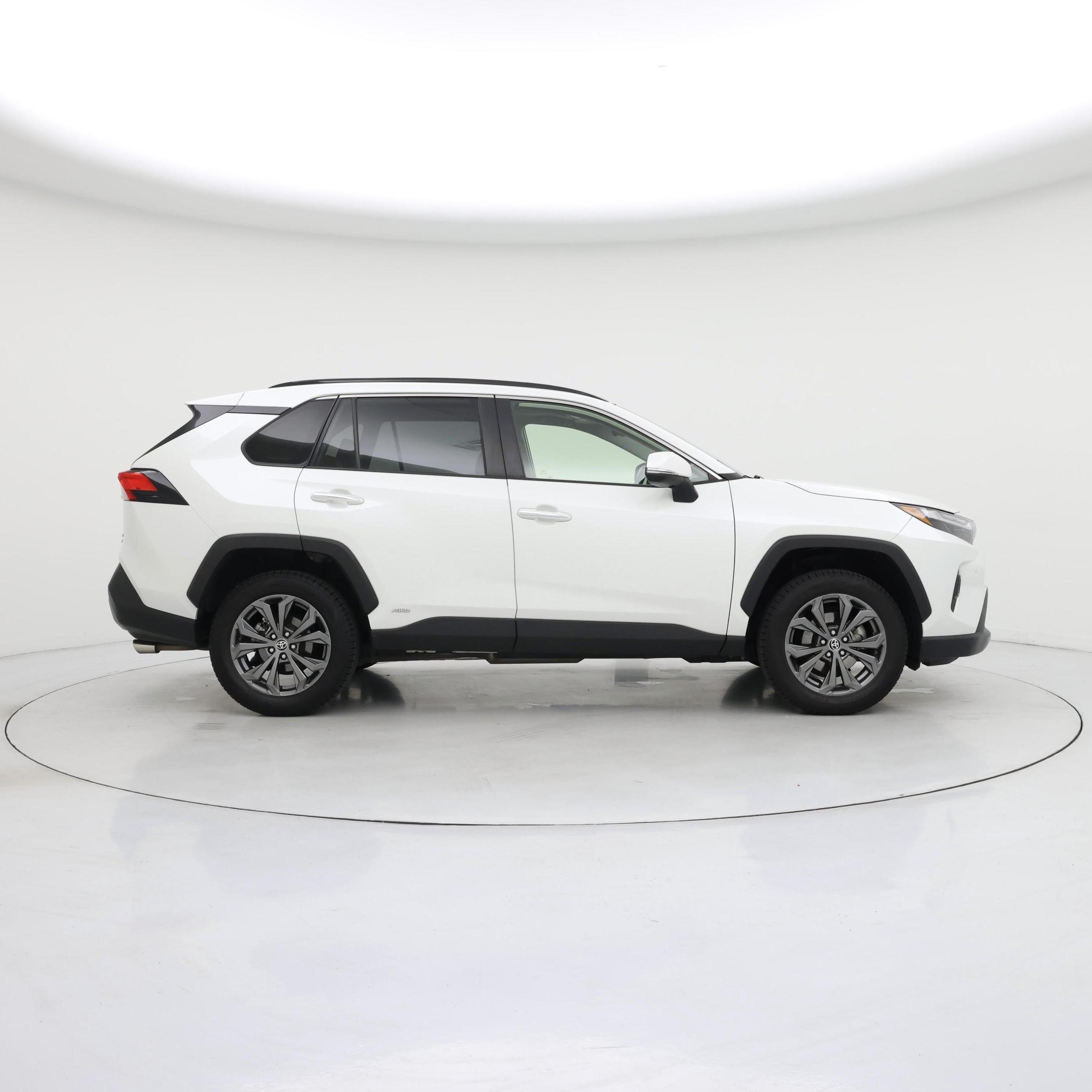 Thumbnail: 2022 Toyota RAV4 - 7