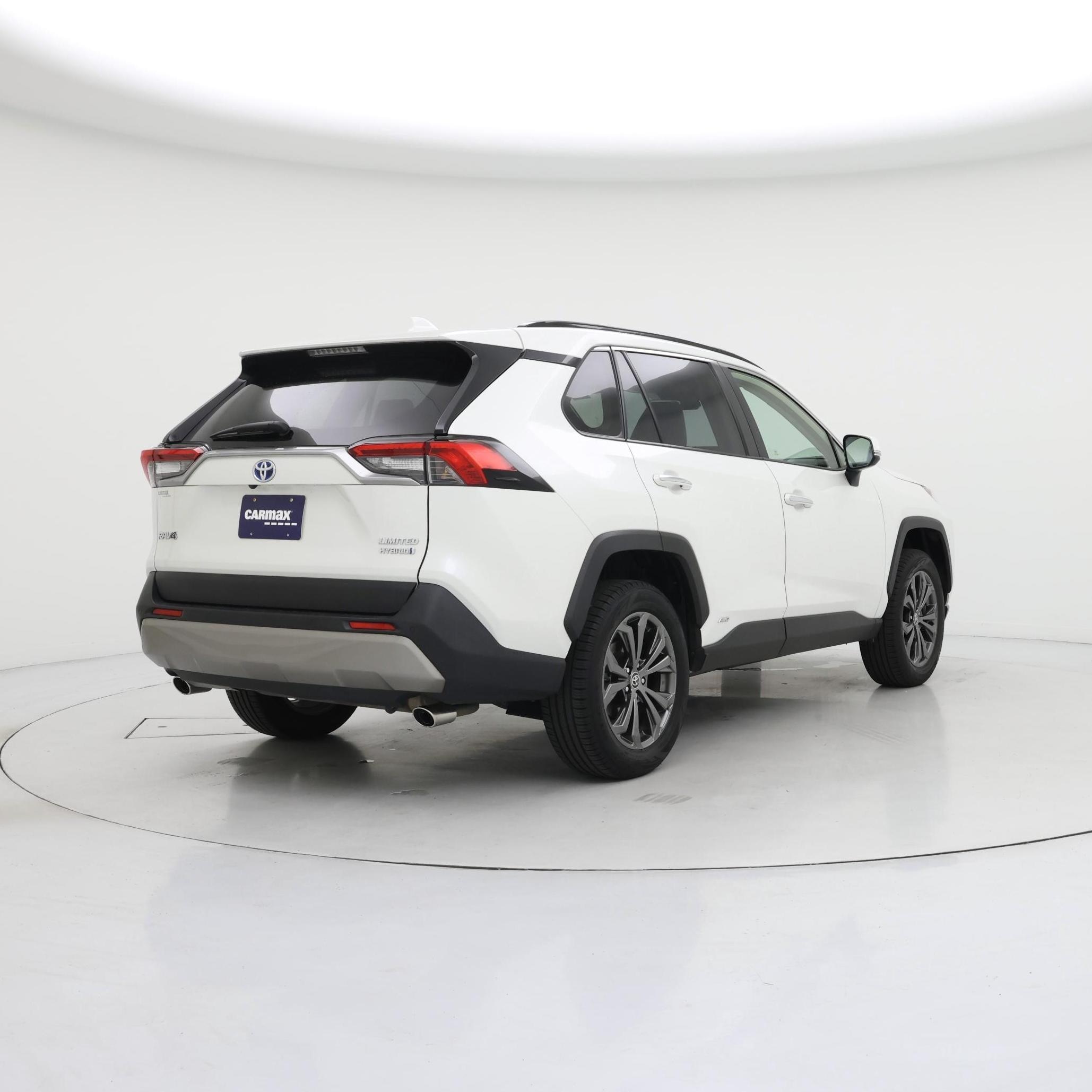 Thumbnail: 2022 Toyota RAV4 - 8