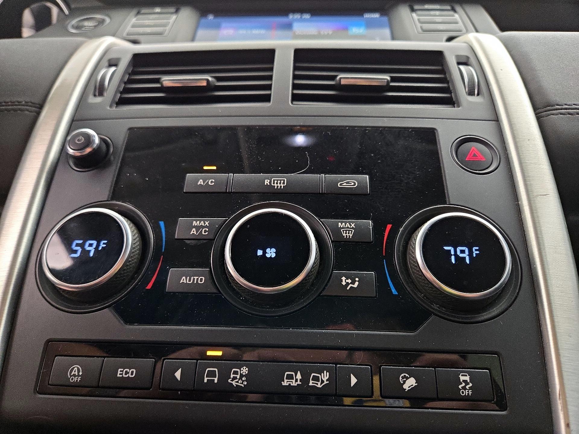 Thumbnail: 2018 Land Rover Discovery Sport - 16