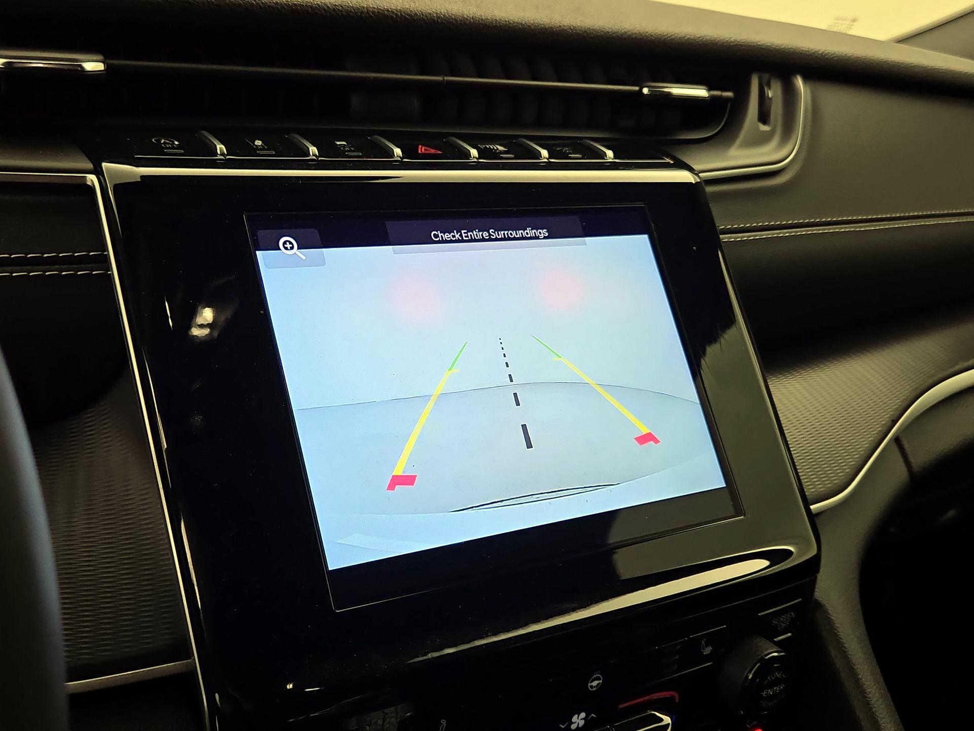 Thumbnail: 2024 Jeep Grand Cherokee L - 14