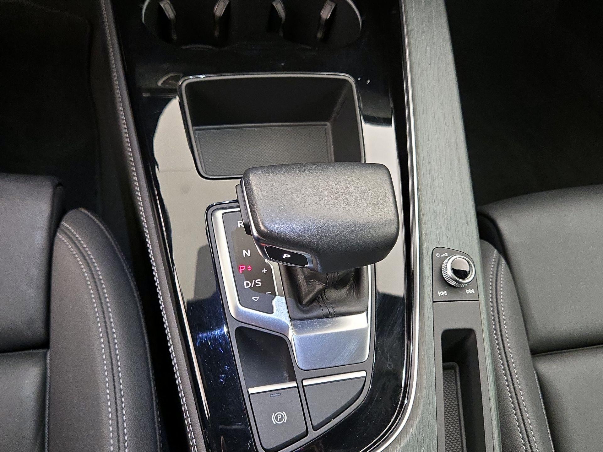 Thumbnail: 2023 Audi A4 - 18