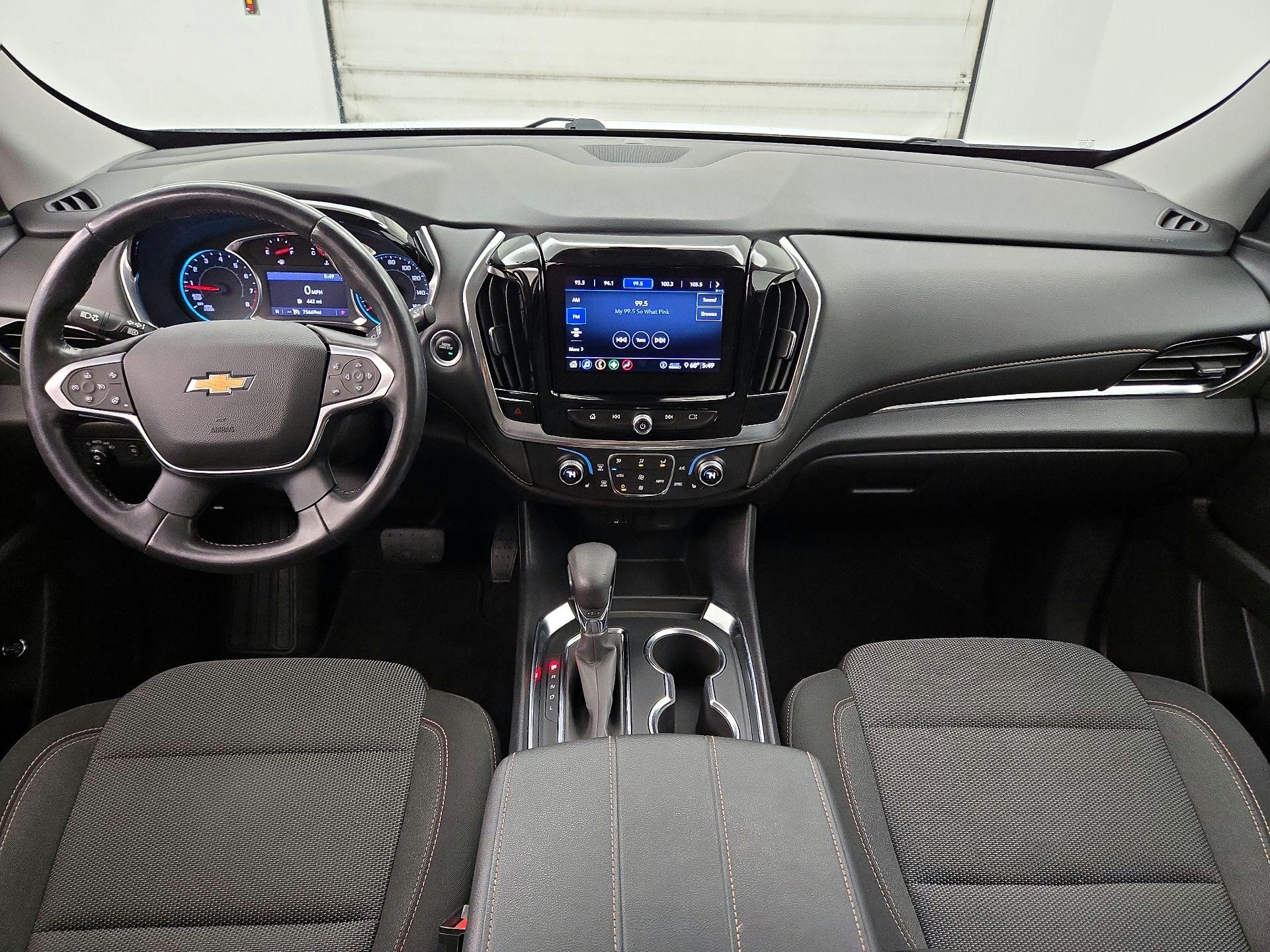 Thumbnail: 2021 Chevrolet Traverse - 9