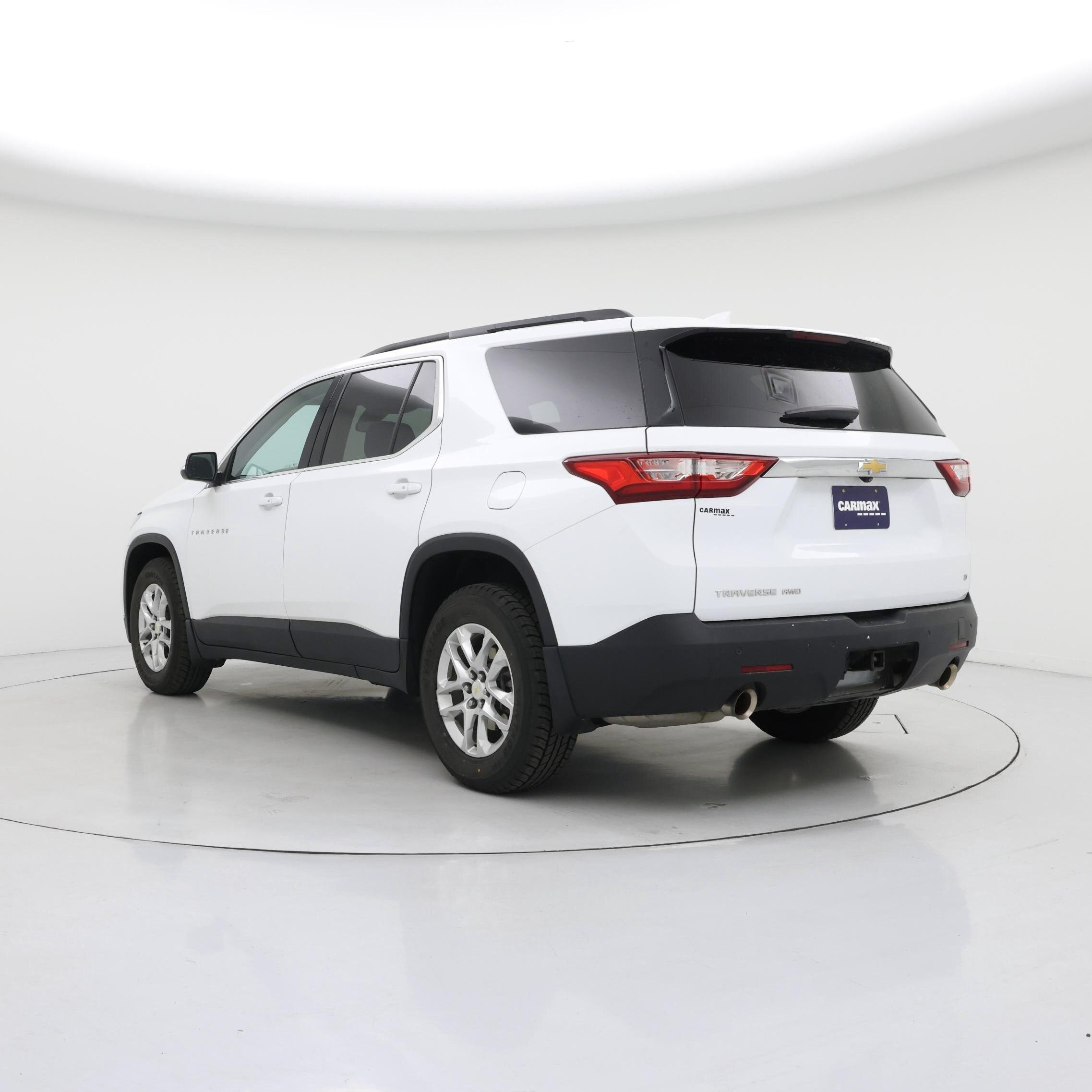 Thumbnail: 2021 Chevrolet Traverse - 2