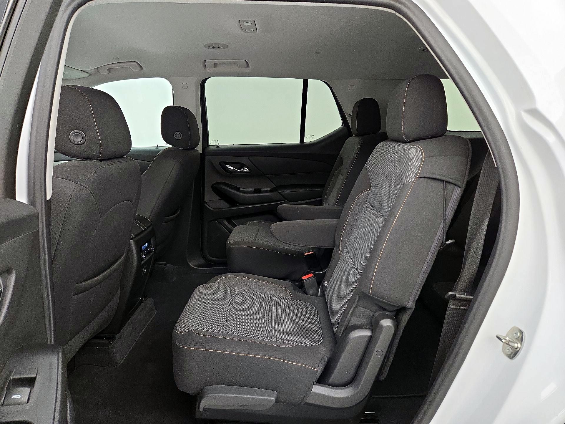 Thumbnail: 2021 Chevrolet Traverse - 19