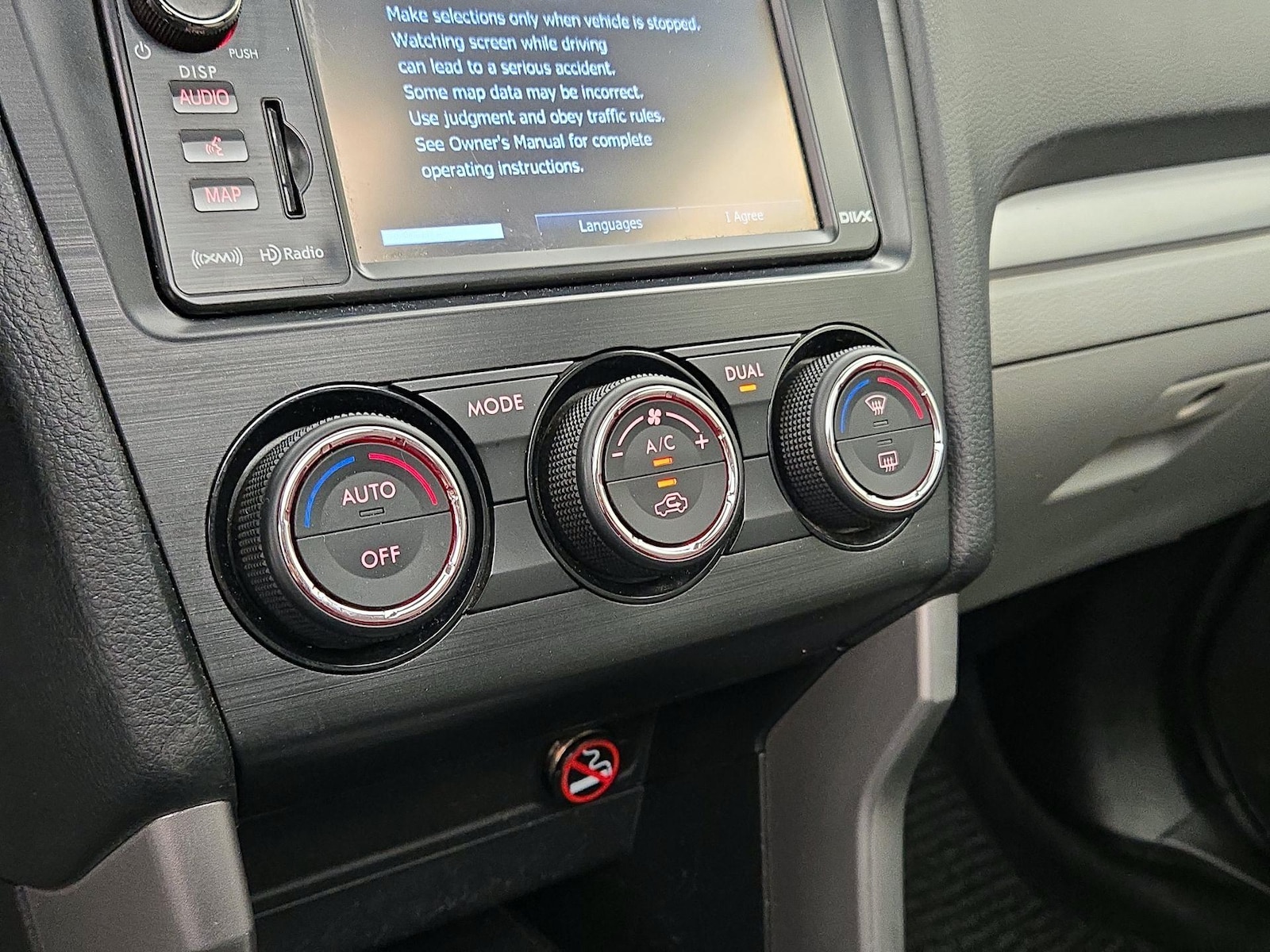 2014 Subaru Forester i Touring - Photo 17