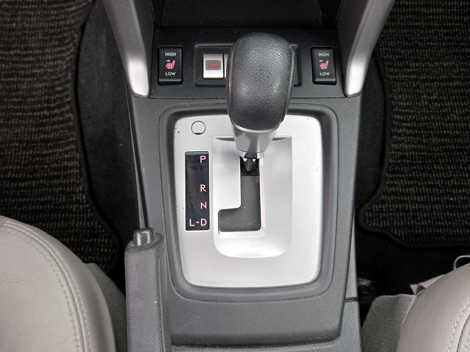 2014 Subaru Forester i Touring - Photo 18