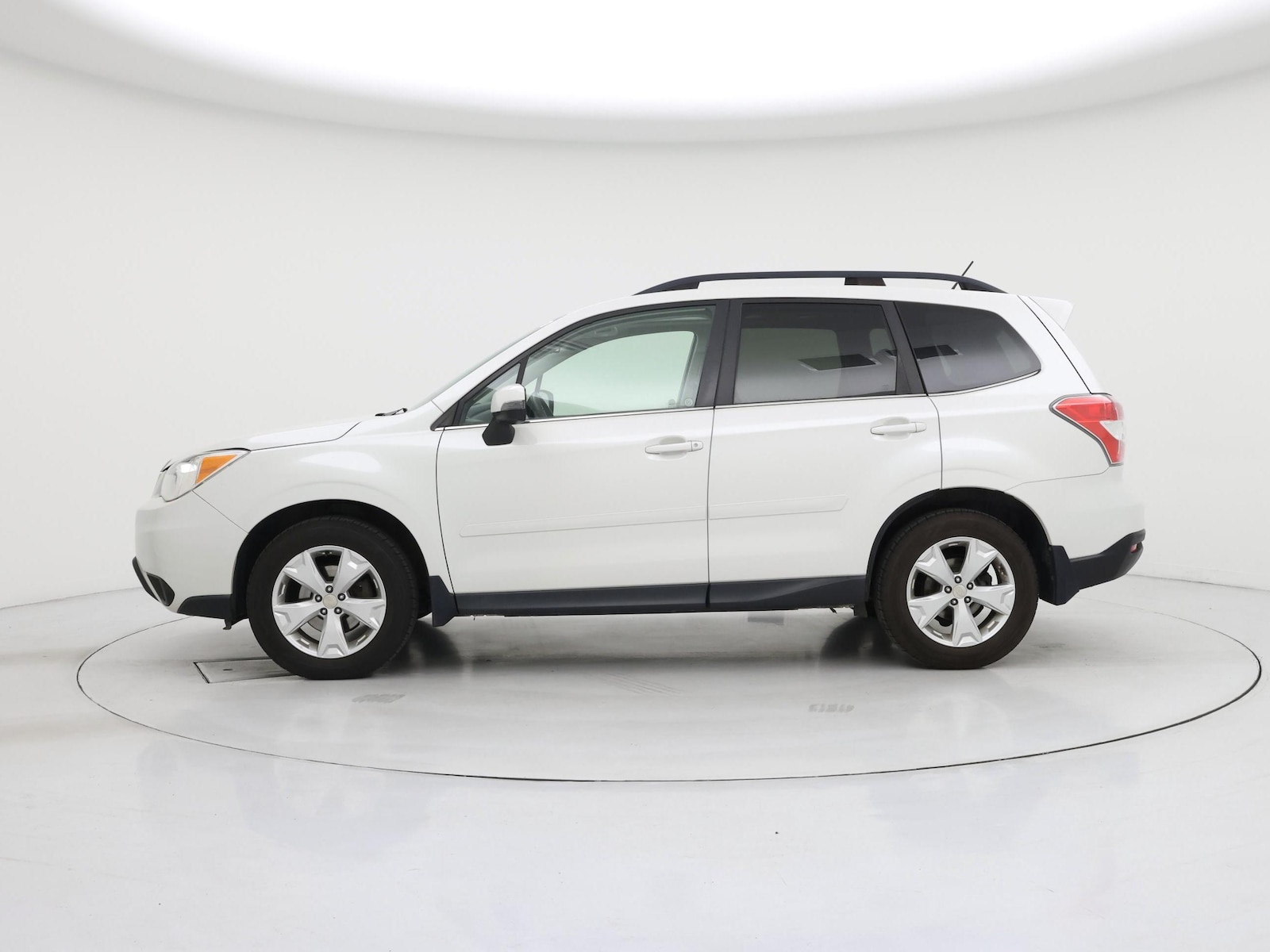2014 Subaru Forester i Touring - Photo 4