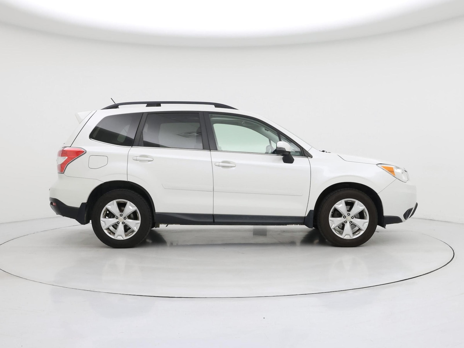 2014 Subaru Forester i Touring - Photo 8