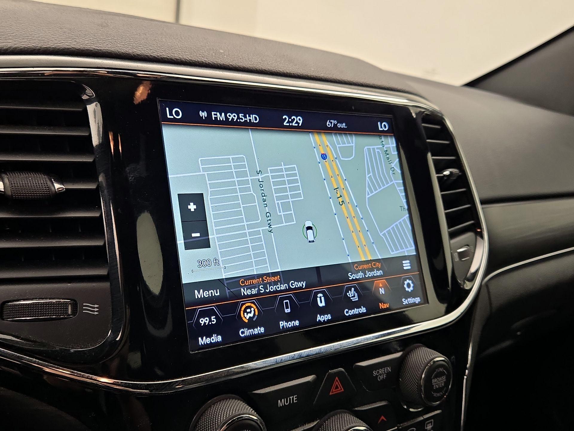 Thumbnail: 2020 Jeep Grand Cherokee - 14