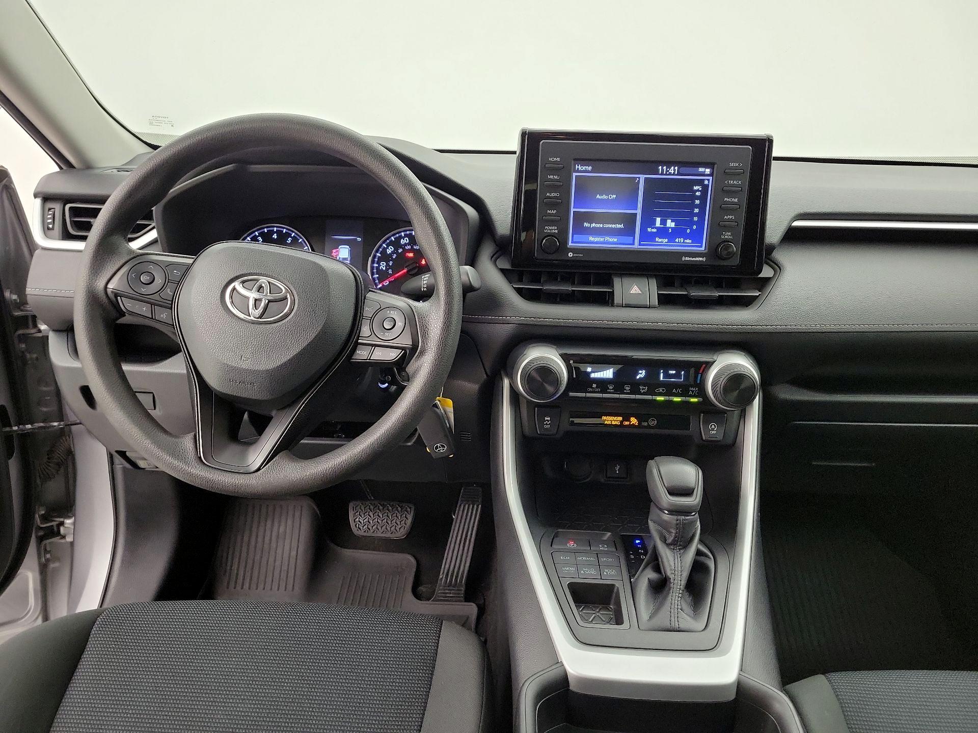 Thumbnail: 2021 Toyota RAV4 - 9