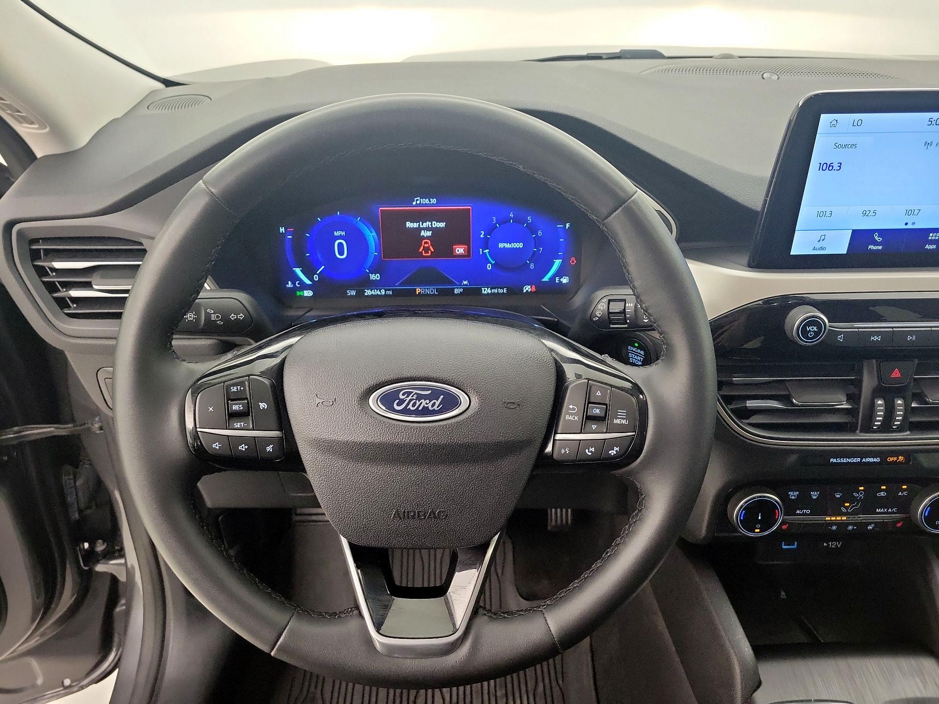 Thumbnail: 2022 Ford Escape - 10