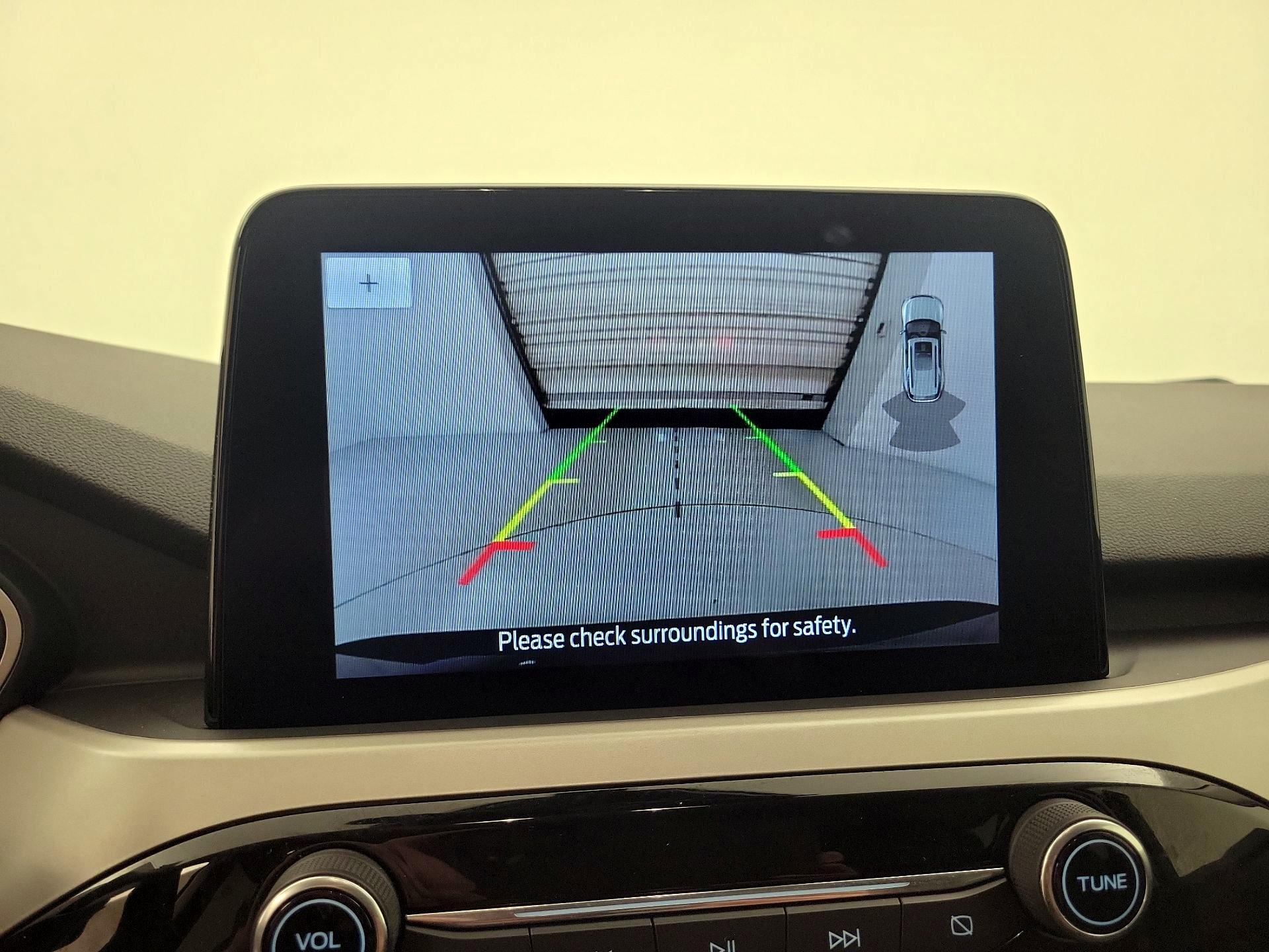 Thumbnail: 2022 Ford Escape - 14