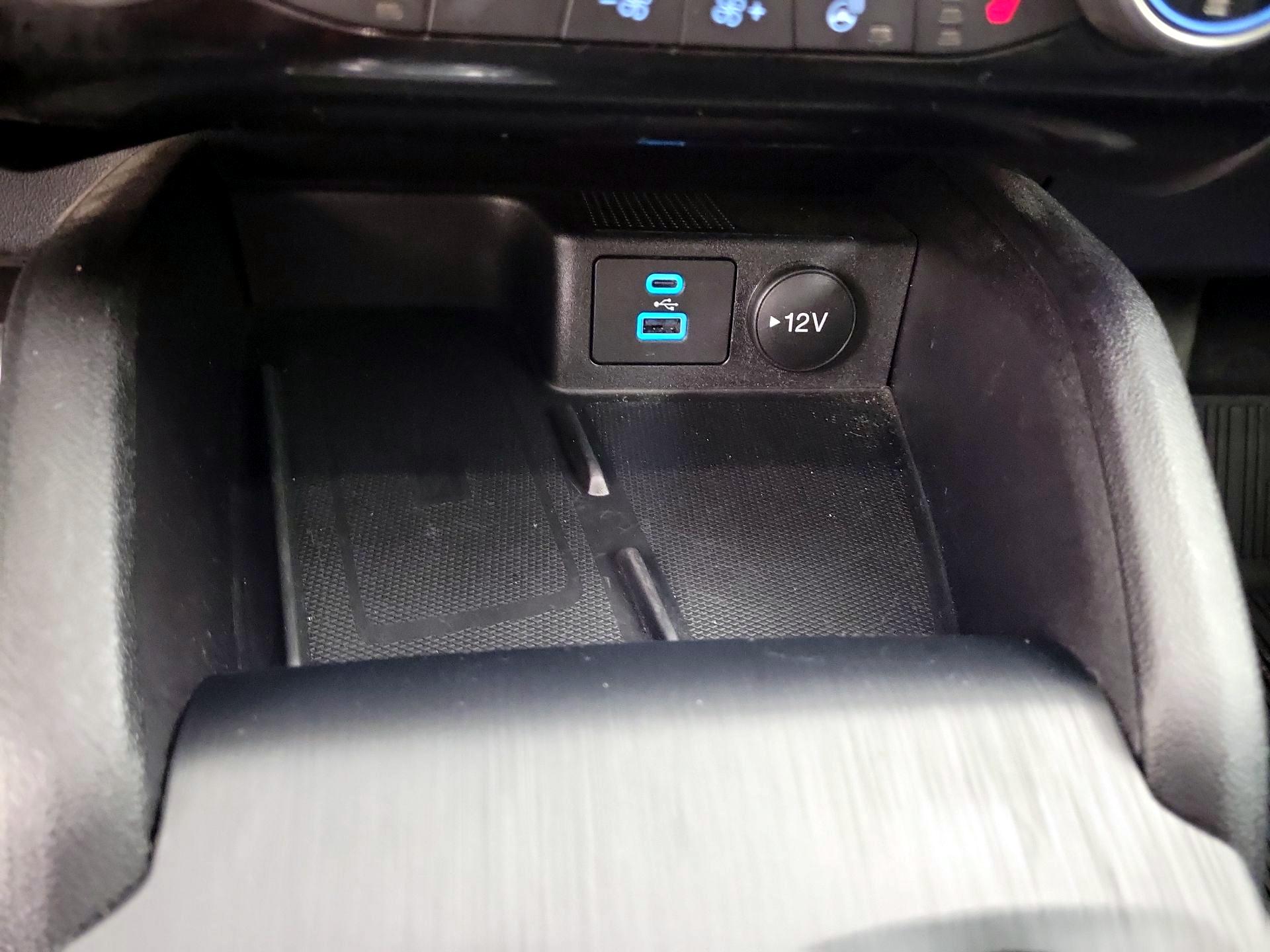 Thumbnail: 2022 Ford Escape - 18