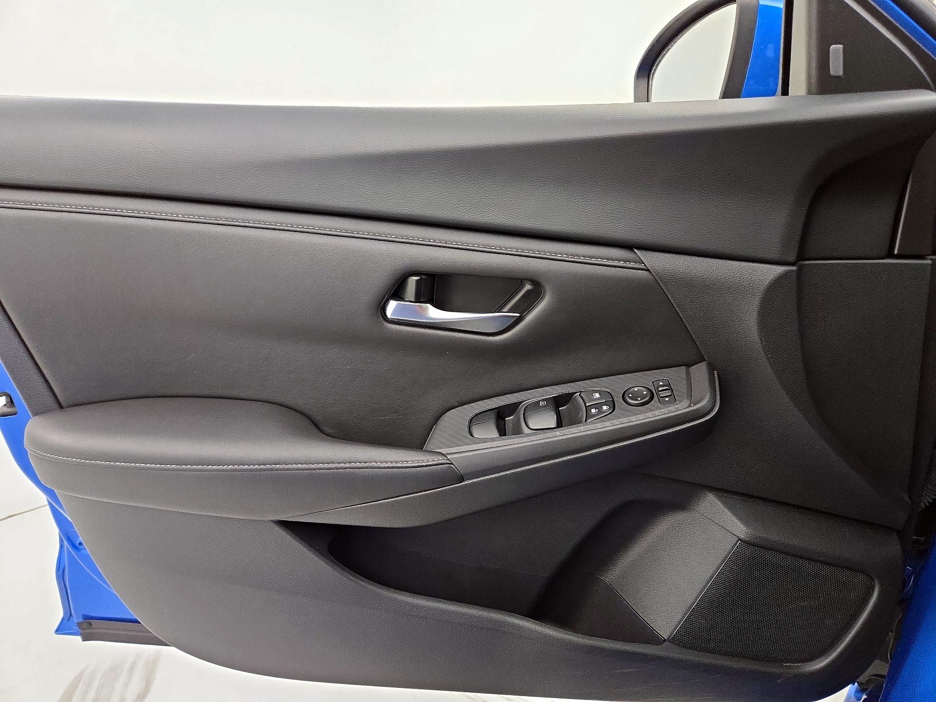 Thumbnail: 2023 Nissan Sentra - 12