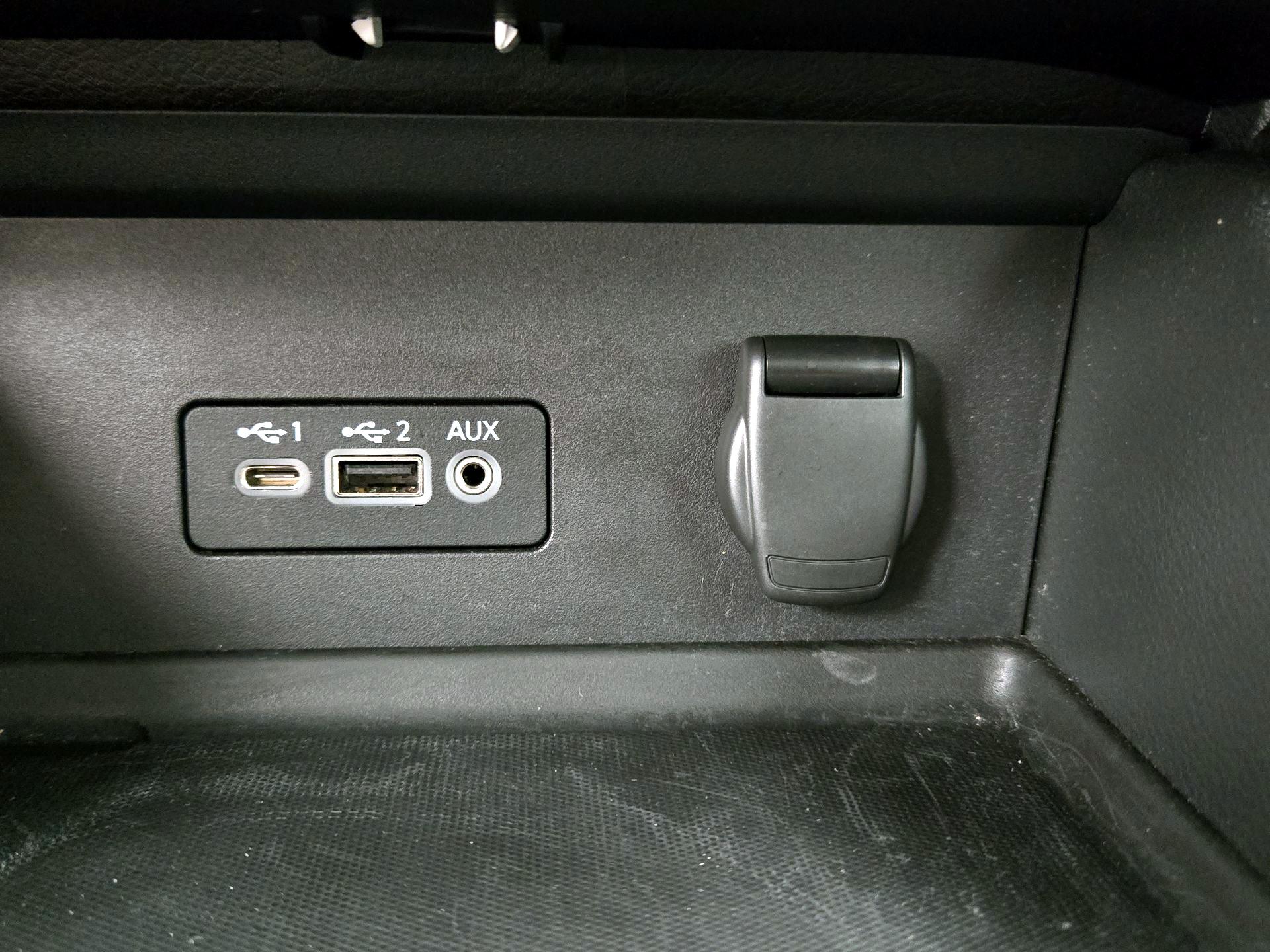 Thumbnail: 2023 Nissan Sentra - 18