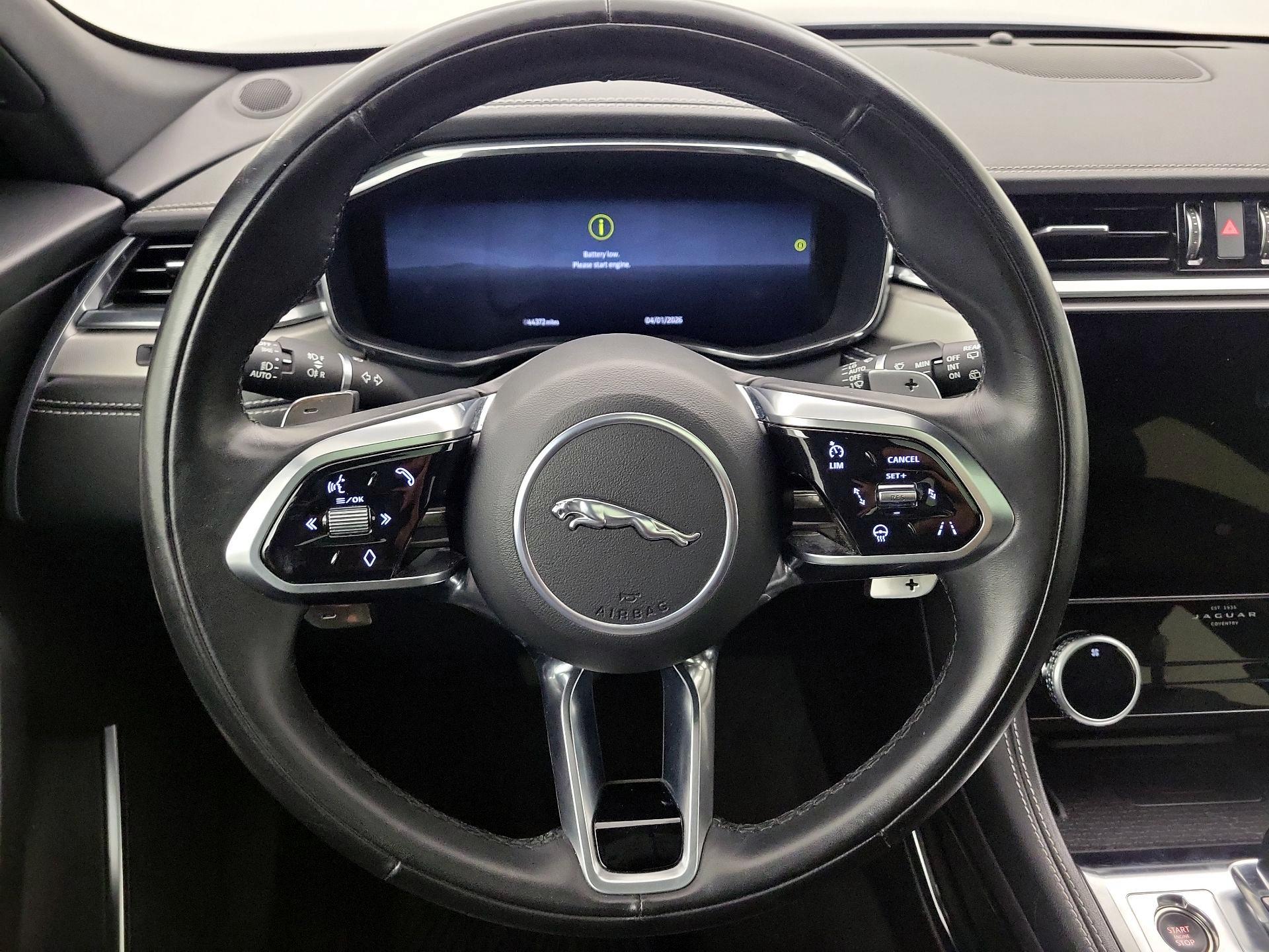 Thumbnail: 2024 Jaguar F-Pace - 10