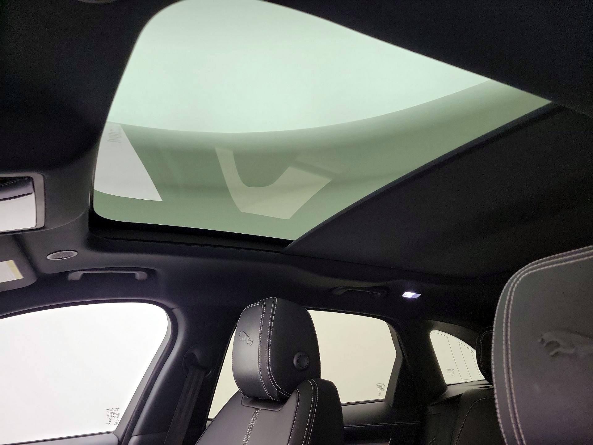 Thumbnail: 2024 Jaguar F-Pace - 20