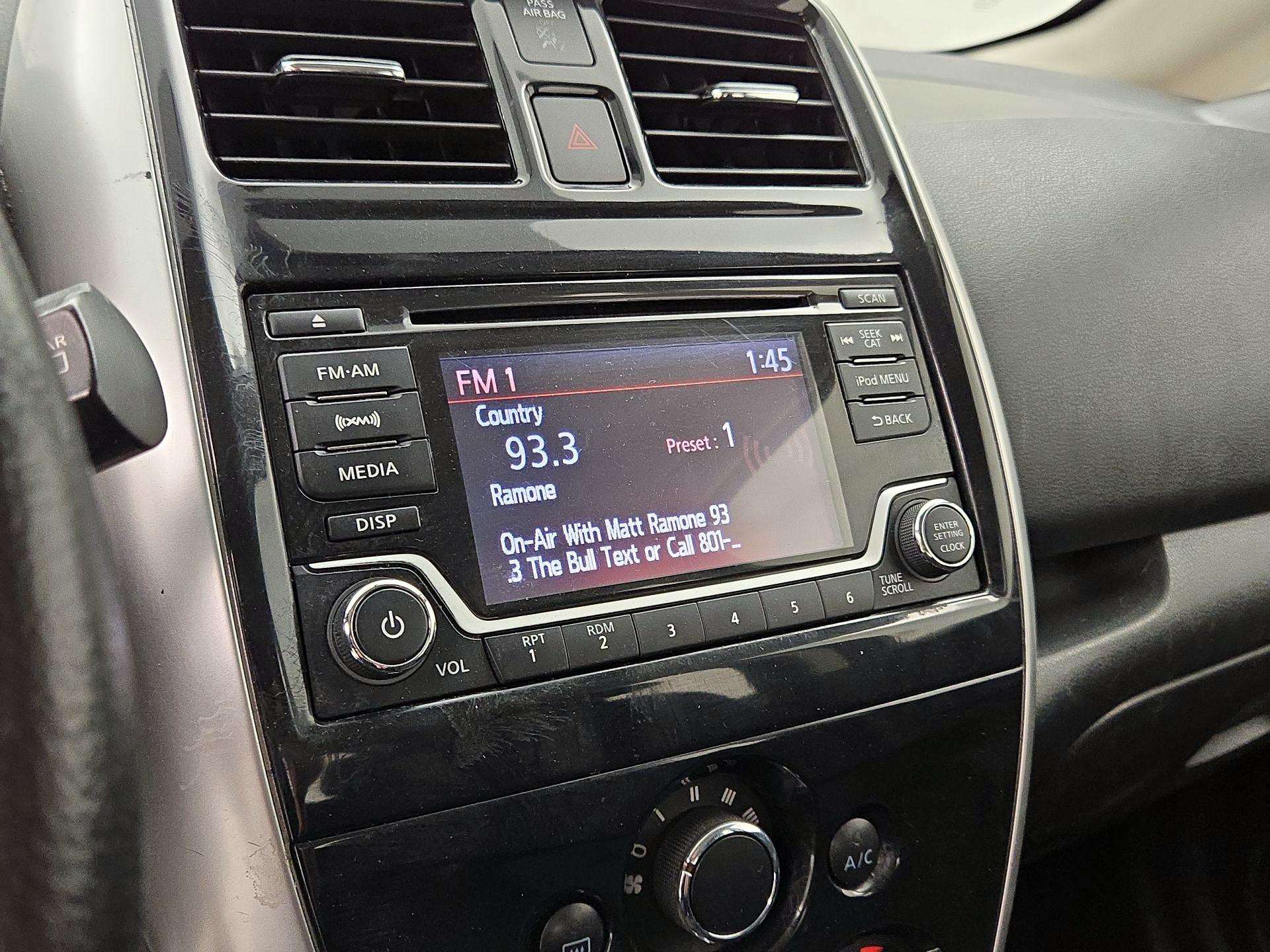 Thumbnail: 2017 Nissan Versa Note - 15