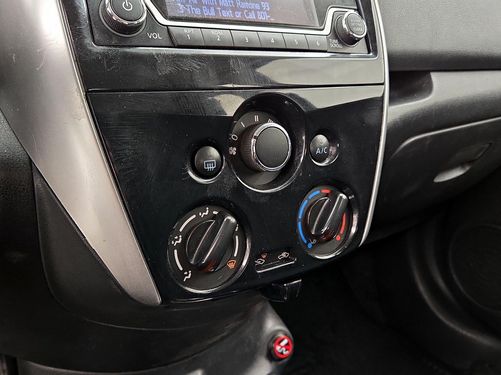 Thumbnail: 2017 Nissan Versa Note - 16