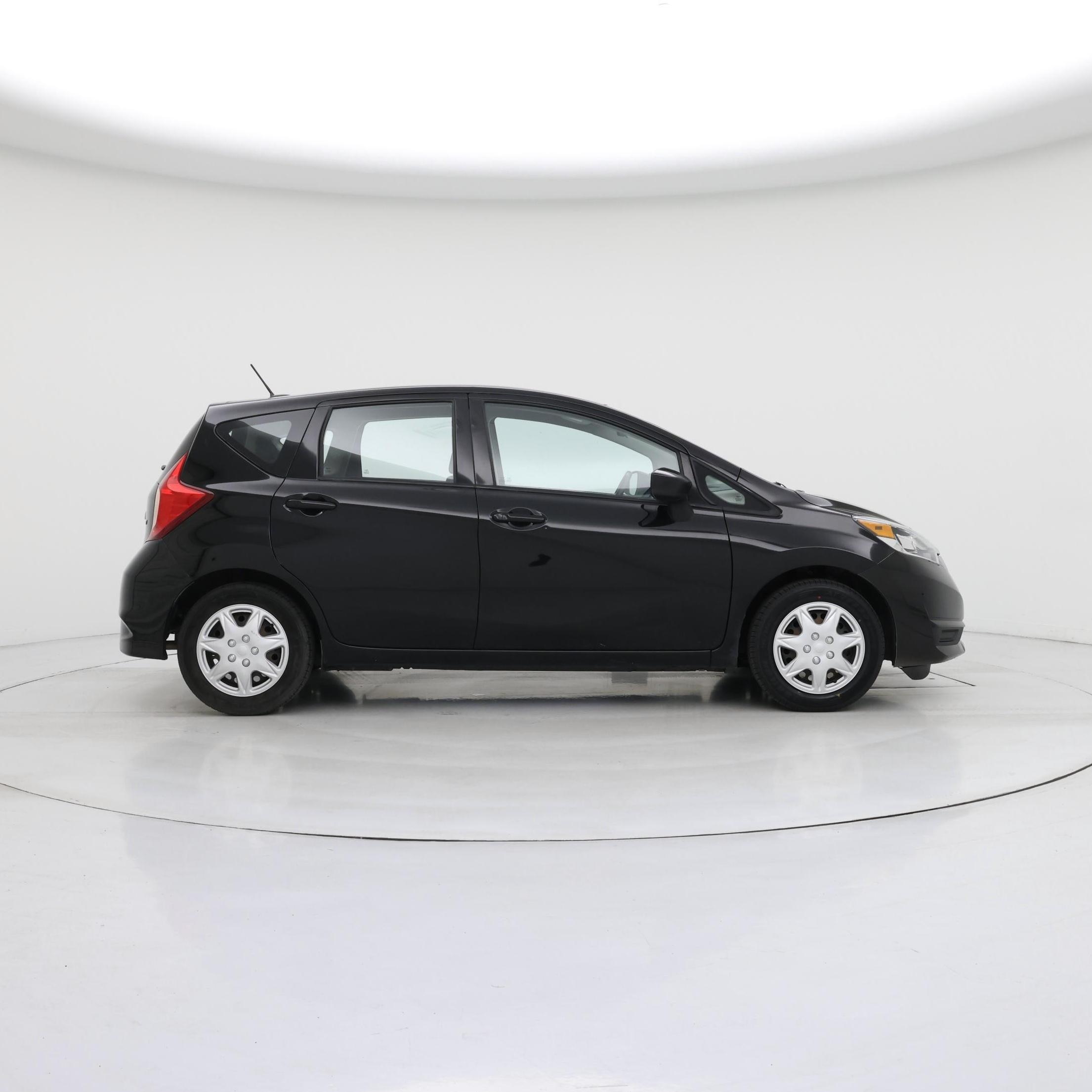 Thumbnail: 2017 Nissan Versa Note - 7
